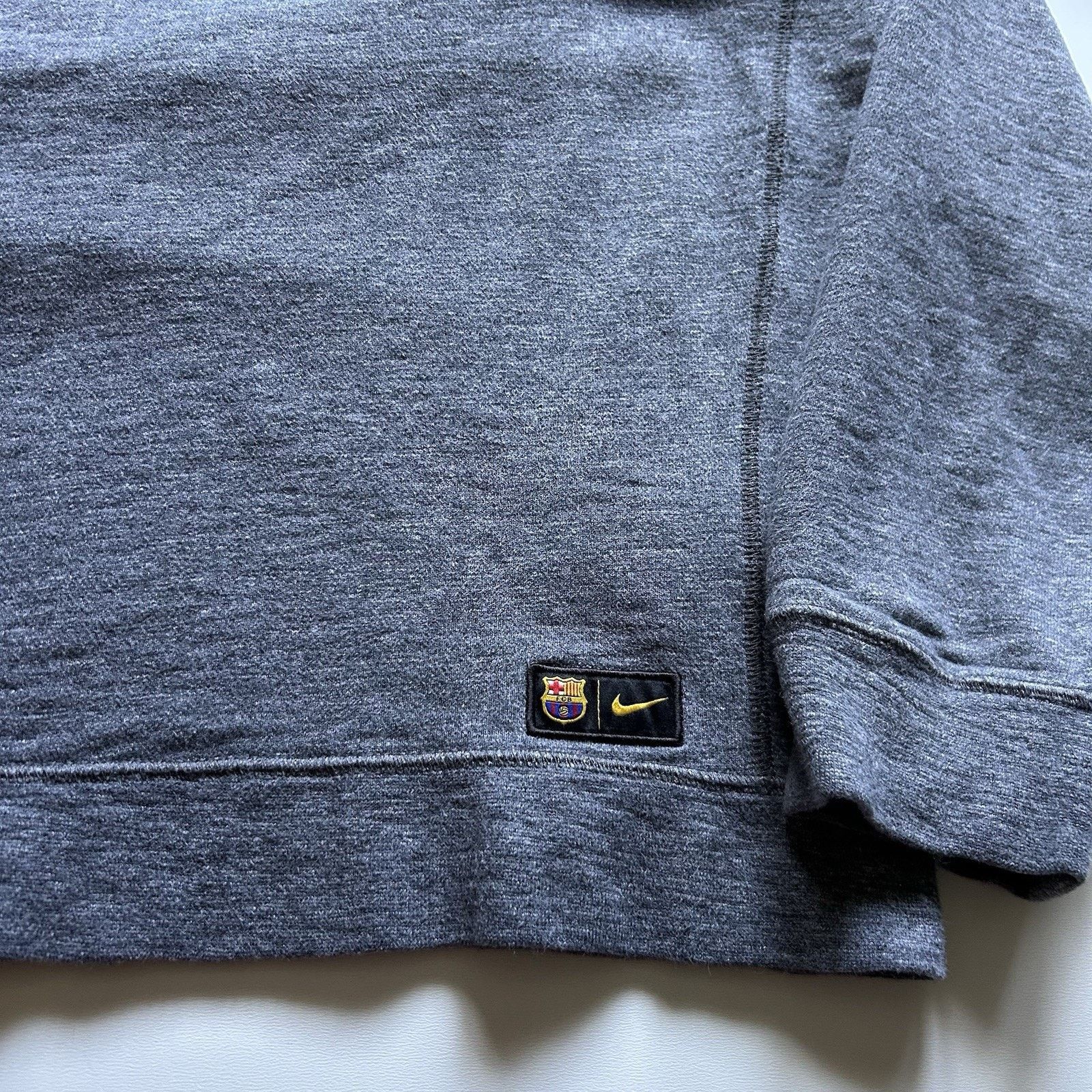 Nike FC Barcelona Nike Sweatshirt XL Boxy Gray Crewneck Swoosh Size US XL / EU 56 / 4 - 3 Thumbnail