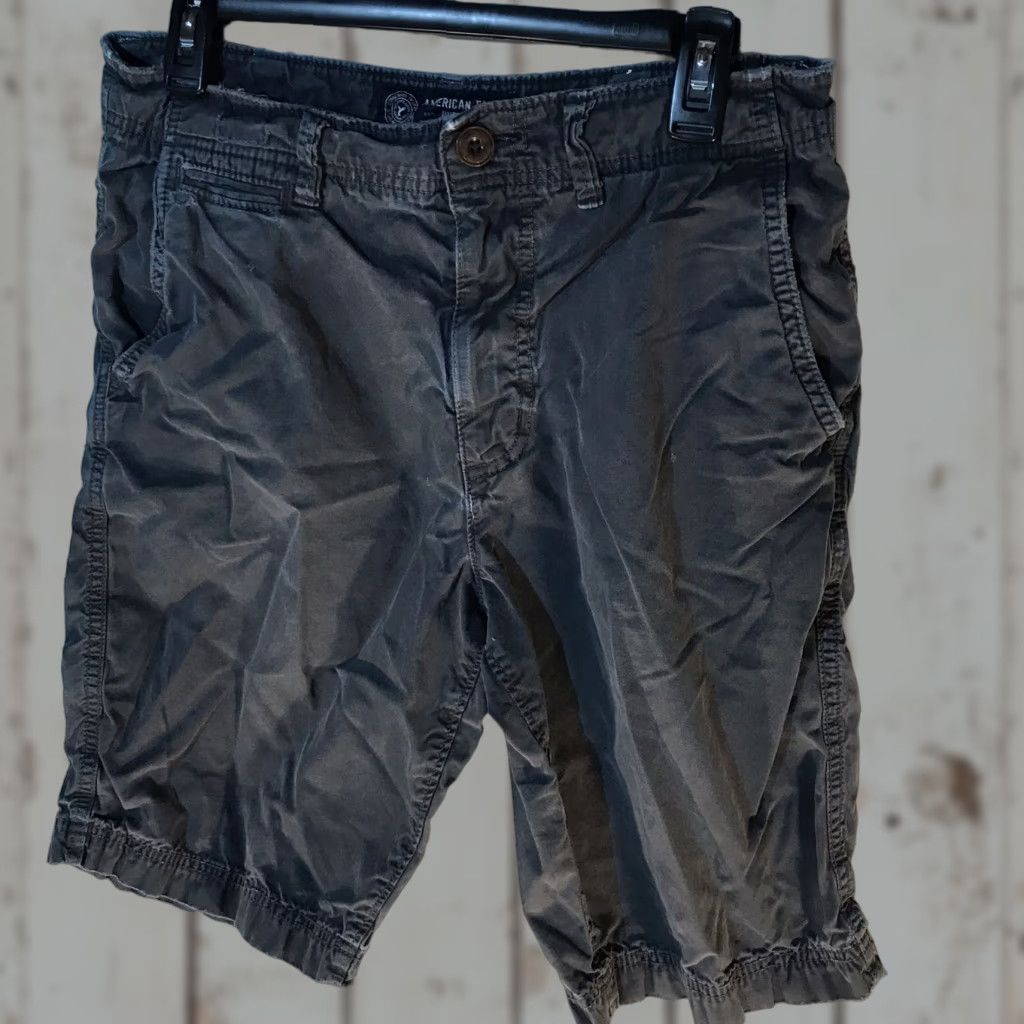American Eagle Outfitters American Eagle Outfitters Gray Chino Shorts Mens Size 31 Mid-Rise Casual Outdoor Size US 31 - 1 Thumbnail