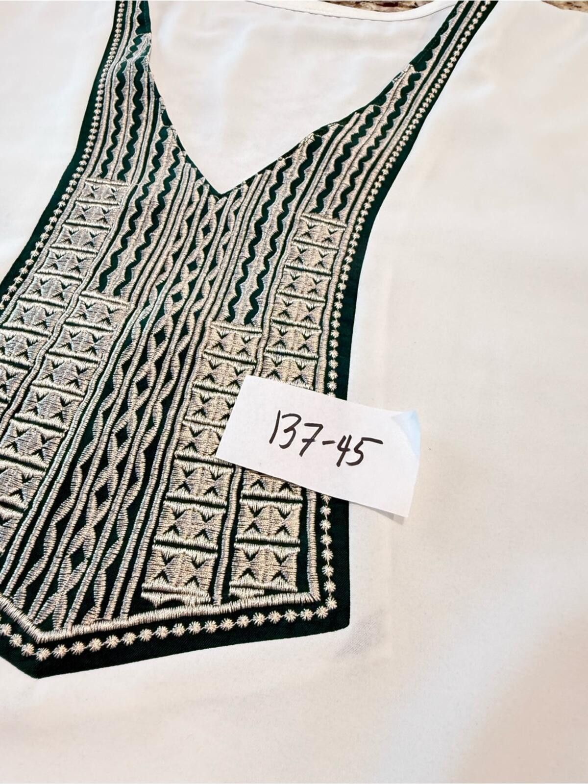 Other White V neck short sleeve top dainty green embroidery SZ LG Size L / US 10 / IT 46 - 10 Thumbnail