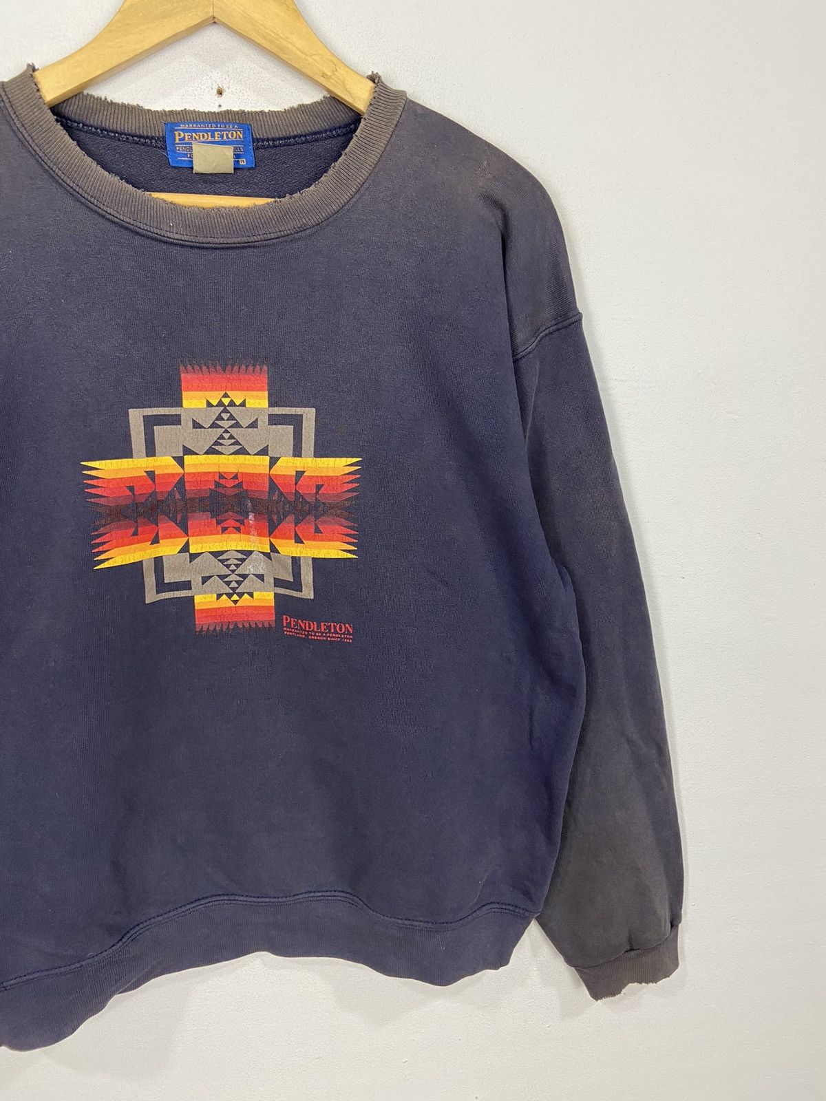 Pendleton × Vintage Vintage Pendleton Distressed Sweatshirt Size US L / EU 52-54 / 3 - 5 Thumbnail
