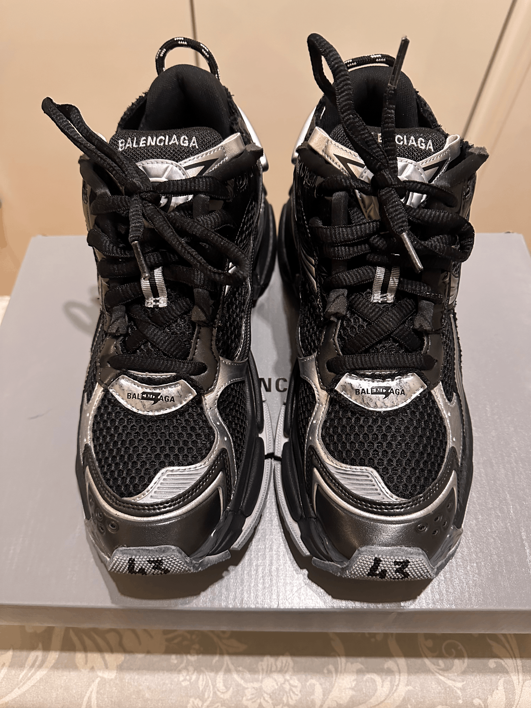 Balenciaga Balenciaga Runner Sneaker – Black / Silver (Size 43) Size US 10 / EU 43 - 7 Thumbnail
