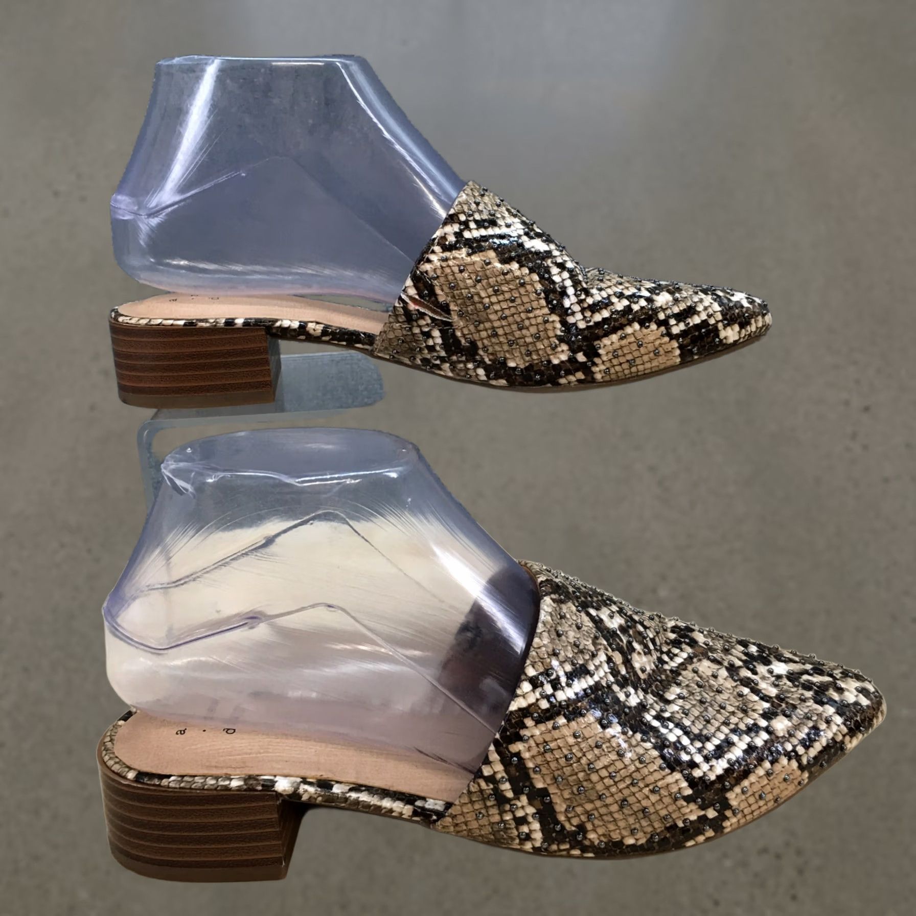Vintage A New Day Sandals Womens 6.5 Snake Print Casual Slip On Mules Brown Faux Leather Size US 7 / IT 37 - 1 Thumbnail