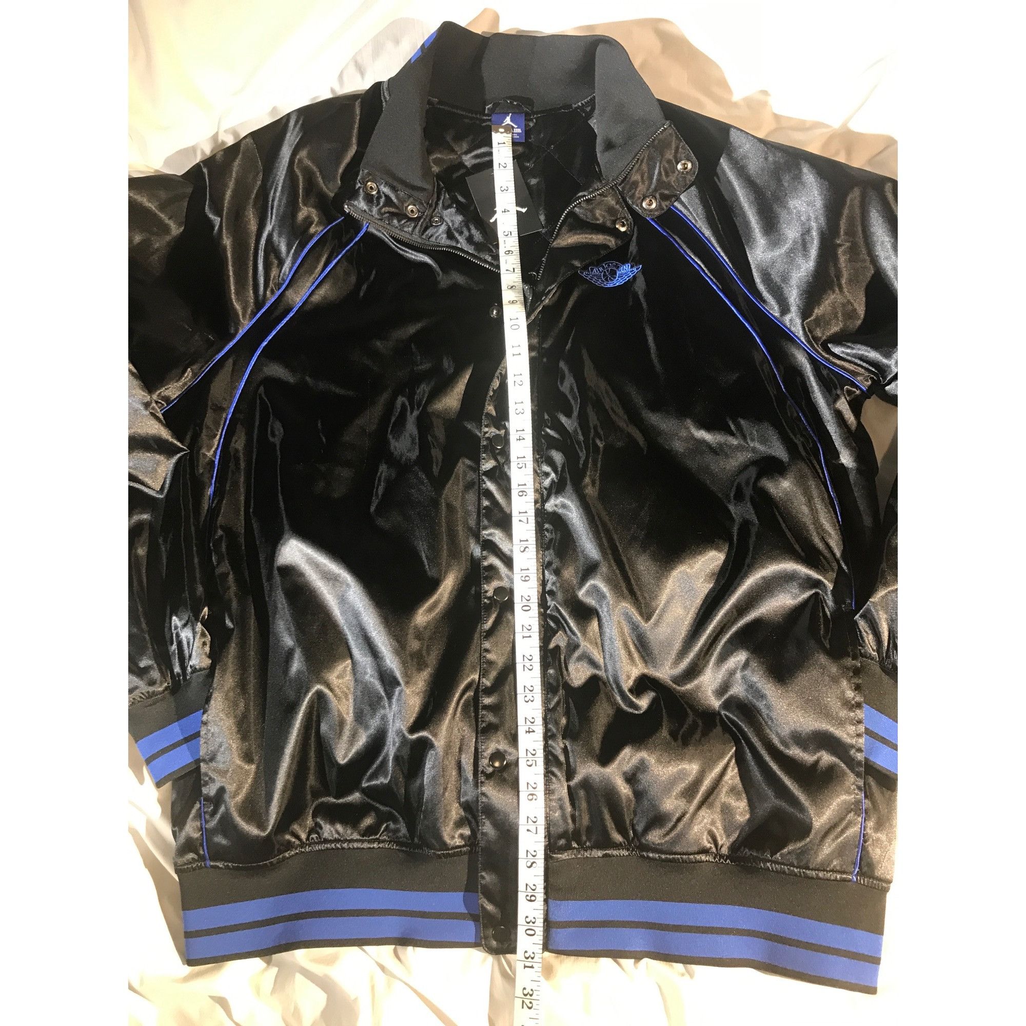Jordan Brand Air Jordan 1 Wings Retro Royal Authentic Black Satin Jacket Size US XXL / EU 58 / 5 - 5 Thumbnail
