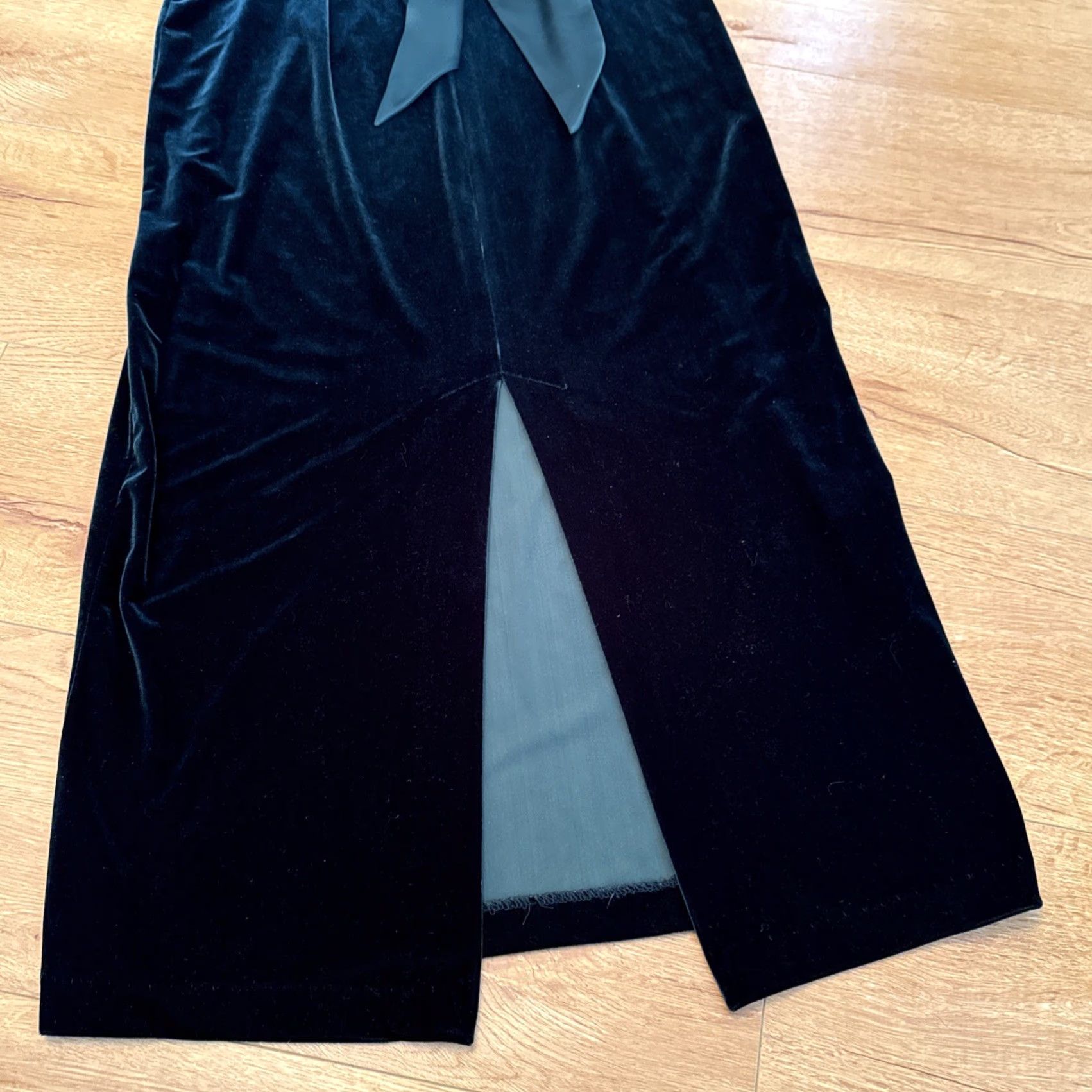 Vintage VINTAGE Robbie Bee Dress Green Velvet Midi L/XL Sheath Back Bow Scoop Neck Short Sleeve Maxi 80s 90s Womens Dresses Size XL / US 12-14 / IT 48-50 - 7 Thumbnail