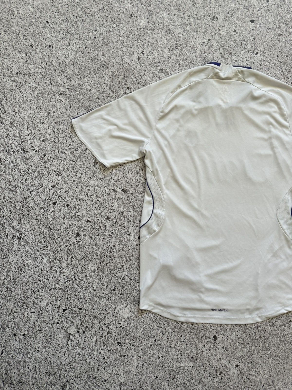 Adidas Vintage Real Madrid 2007 2008 Home Football Soccer Jersey Size US M / EU 48-50 / 2 - 6 Thumbnail