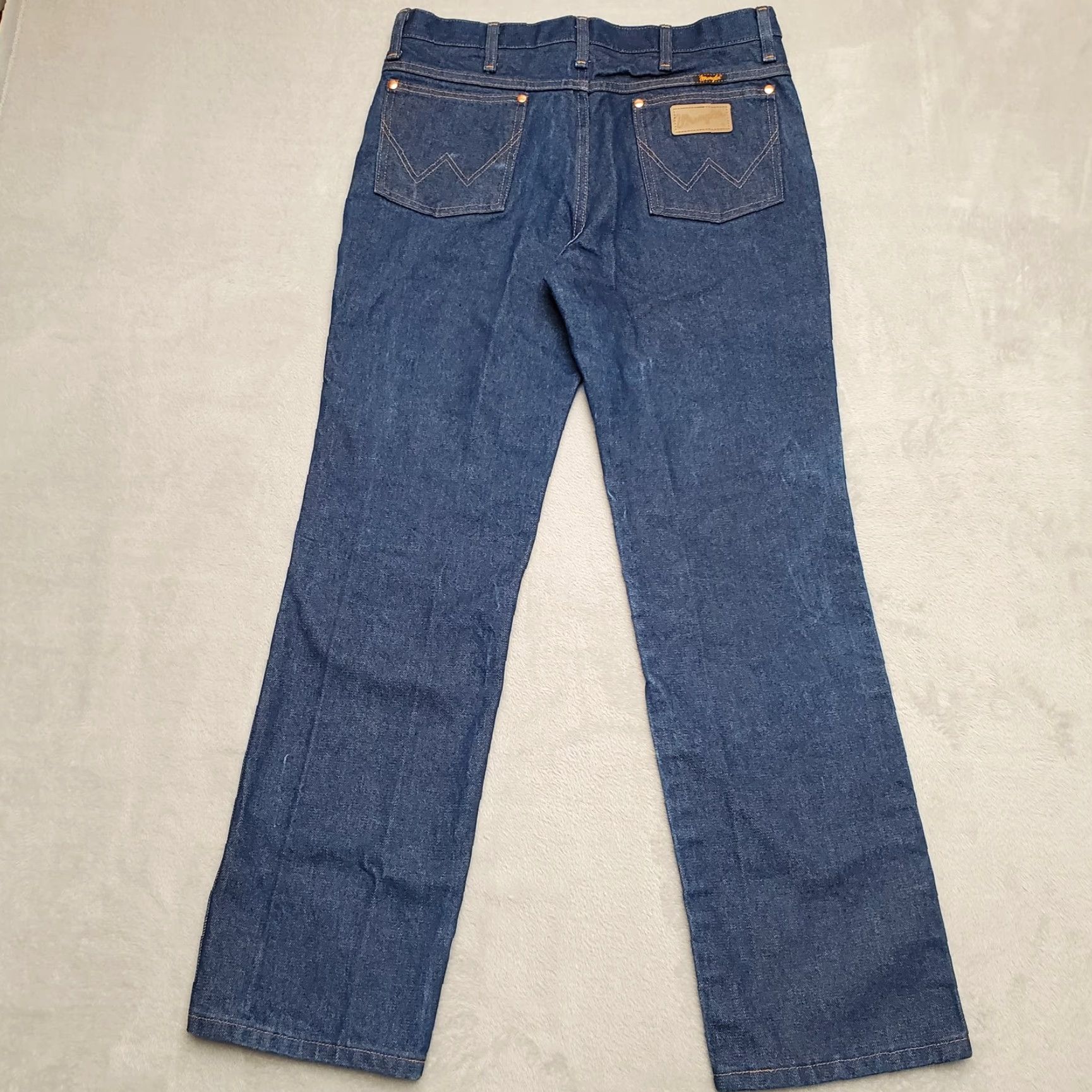 Wrangler Wrangler Jeans Mens 33x31 Blue Denim Cowboy Western Ranch Rodeo Pants 936DEN Jeans Mens 33 Blue Denim Cowboy Western Ranch Rodeo 90s USA Mens Size US 33 - 6 Thumbnail