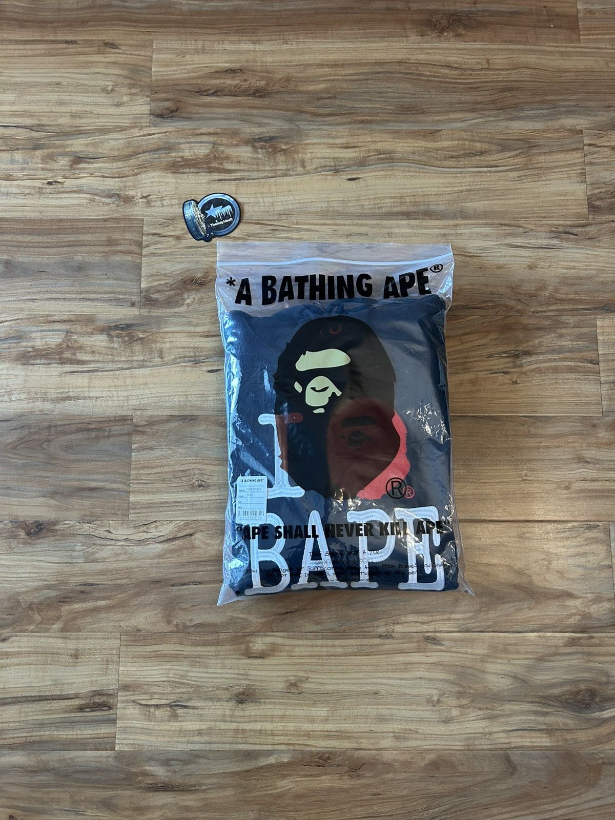 Bape NEW Bape I Love Bape Logo Pullover Hoodie Size US L / EU 52-54 / 3 - 7 Thumbnail