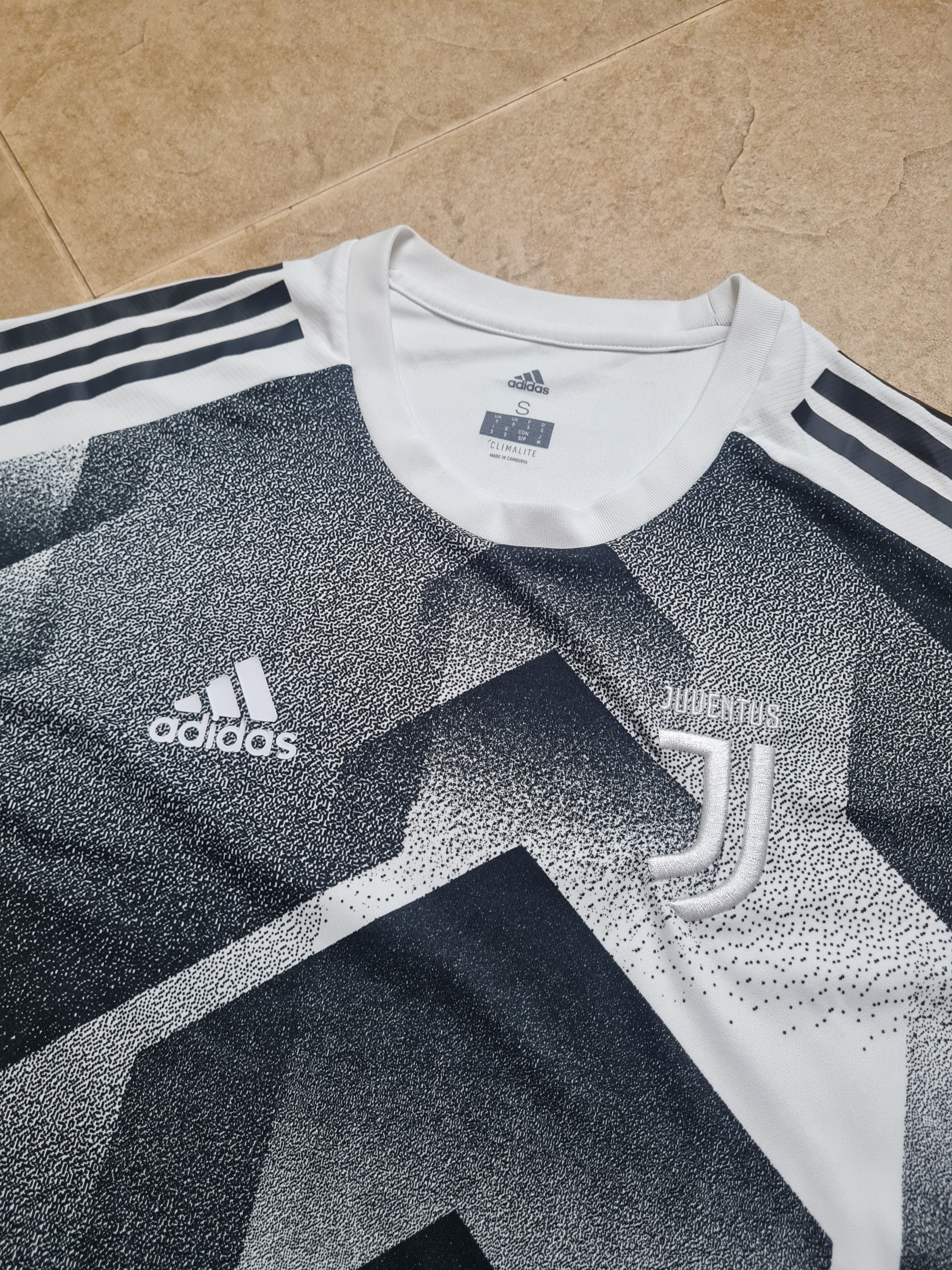 Adidas Football Jersey Adidas Juventus Soccer Shirt Vintage Size US S / EU 44-46 / 1 - 12 Thumbnail