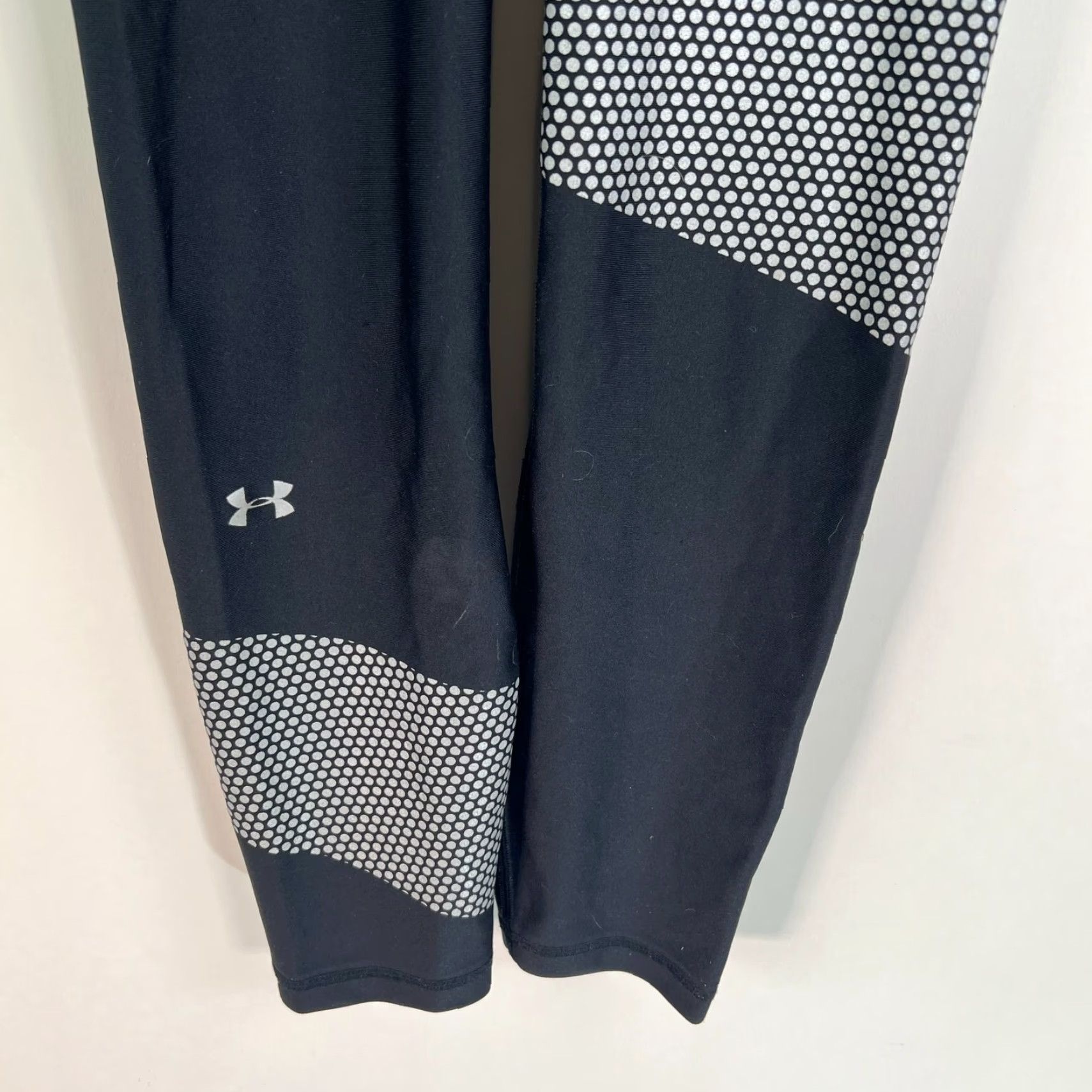 Under Armour UNDER ARMOUR Women's HeatGear Armour Graphic Ankle Crop Leggings M Black Size 32" / US 10 / IT 46 - 4 Thumbnail