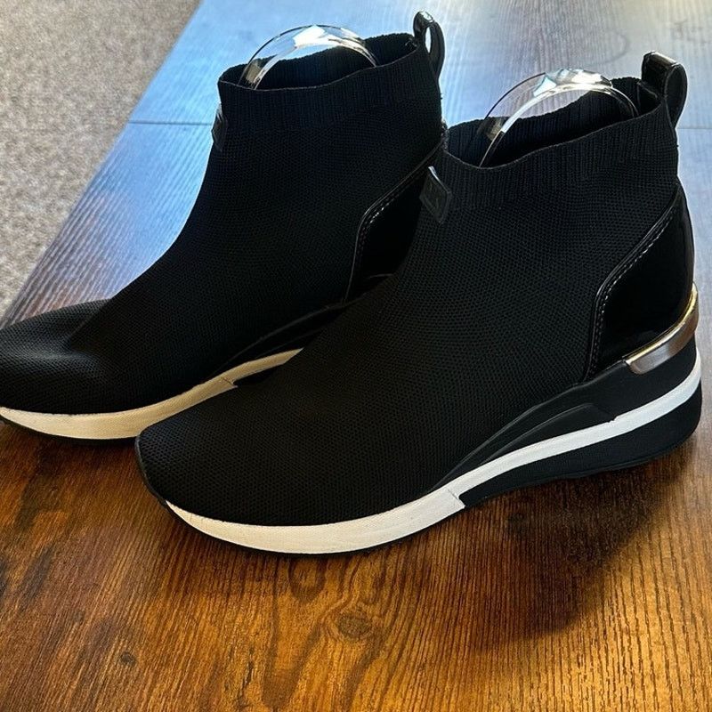 Michael Kors Skyler Bootie, Black, Women's Size 7.5
