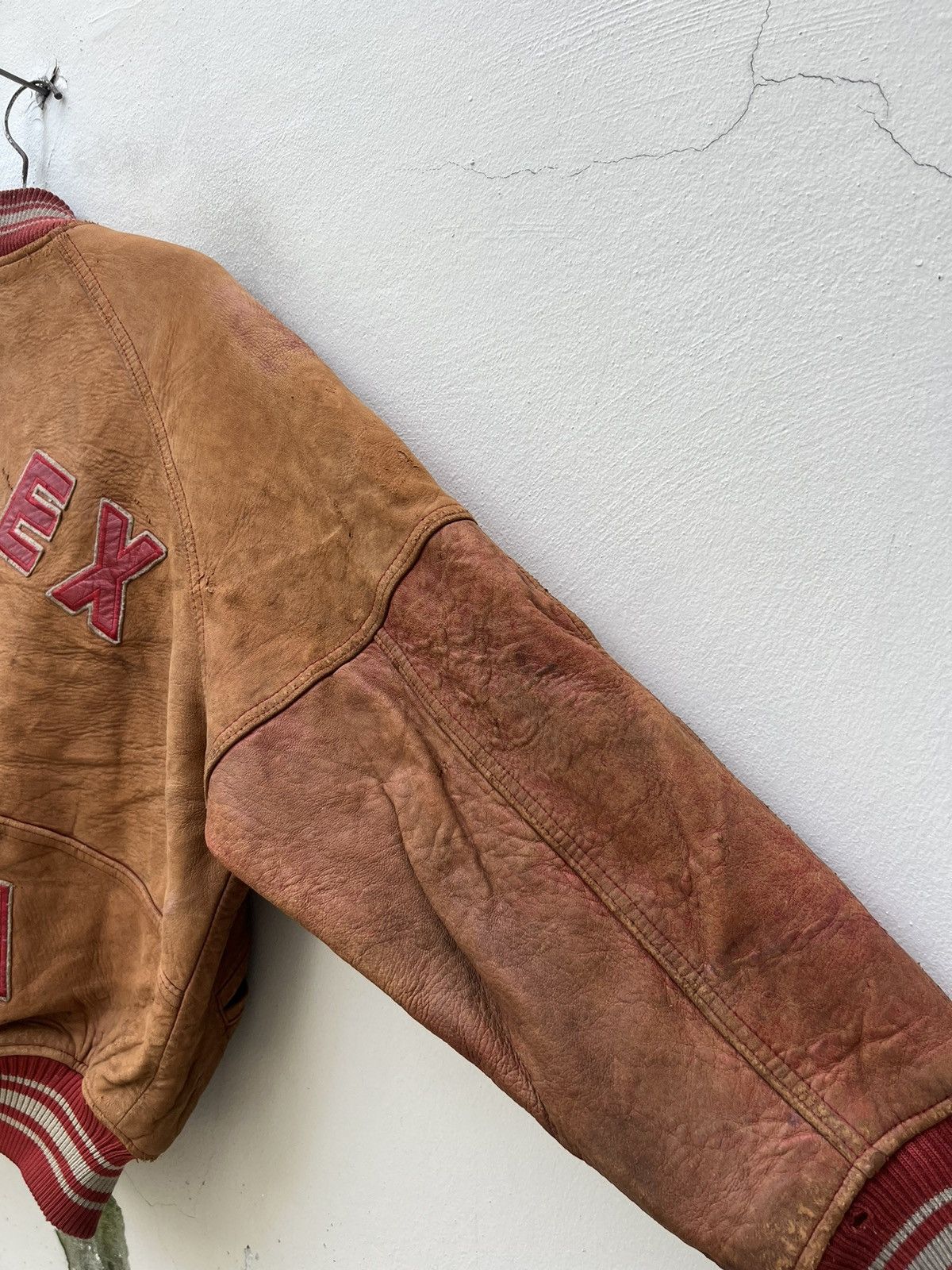 Avirex Vintage 80s 90s Avirex Trashed Leather Flight Bomber Jacket Size US L / EU 52-54 / 3 - 4 Thumbnail