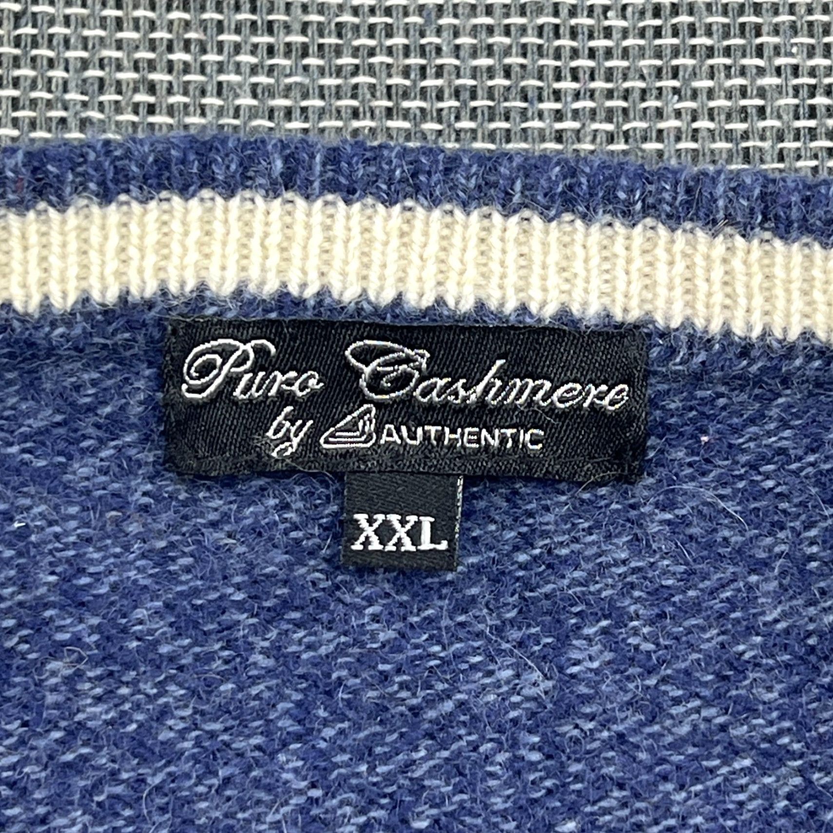 Vintage Authentic 100% Cashmere Sweater Mens 2XL Blue V Neck Pullover Jumper Shirt Size US XXL / EU 58 / 5 - 3 Thumbnail