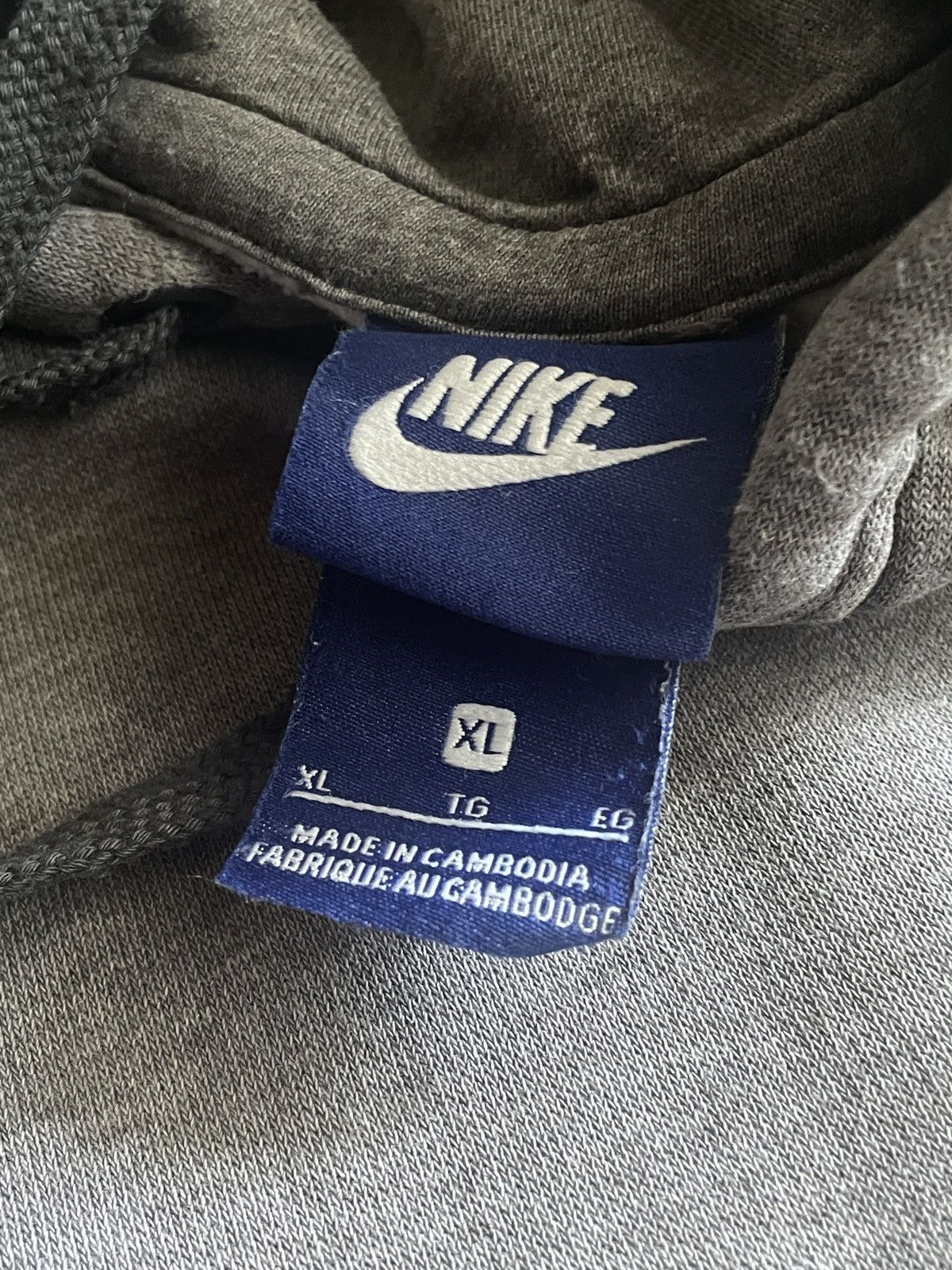 Nike × Vintage Vintage Nike Hoodie Boxy Fit Mini Swoosh Y2k Faded distress Size US XL / EU 56 / 4 - 10 Thumbnail