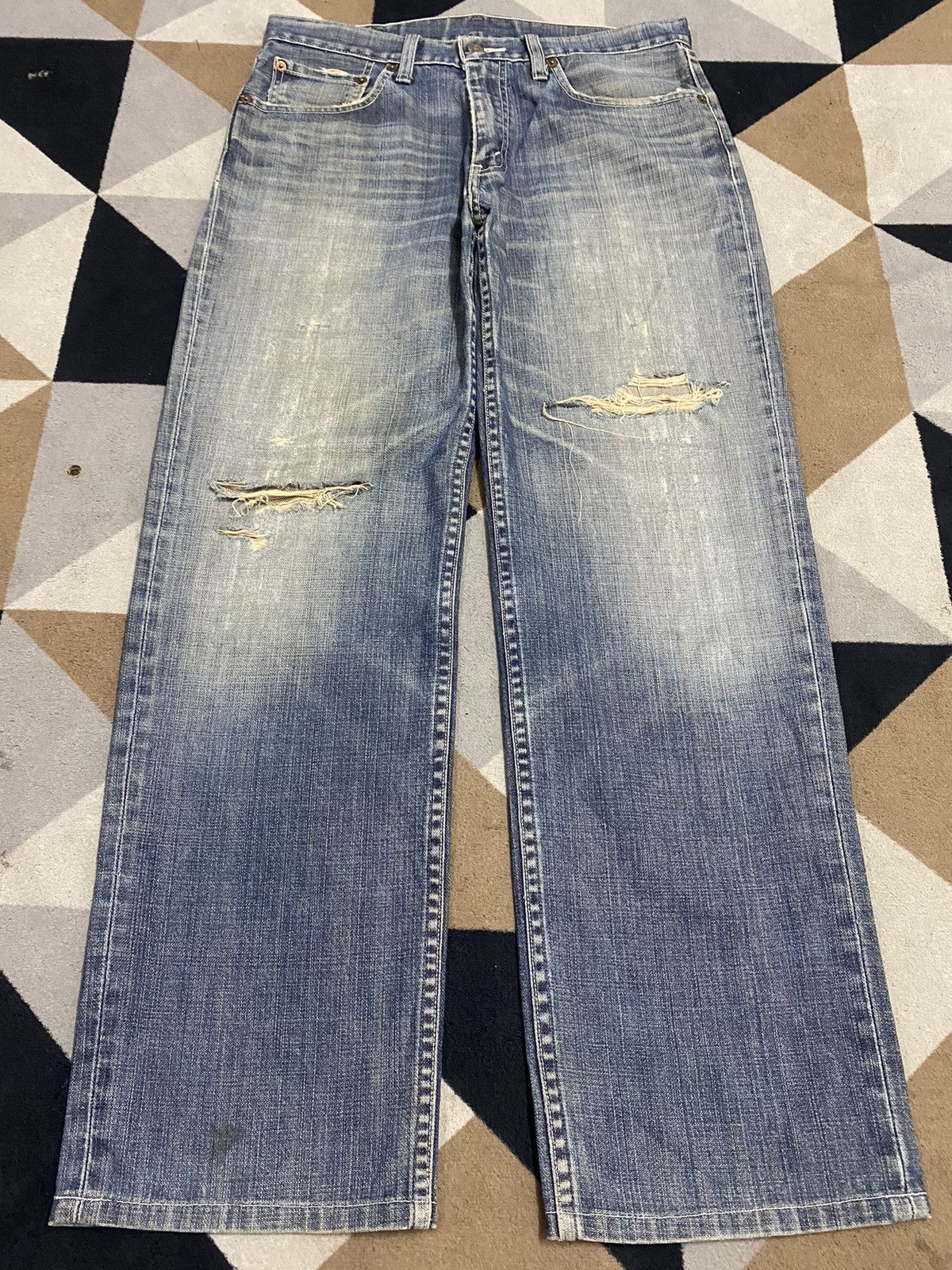 Levi's Vintage Levis 502 90s Distressed Loose Jeans Size US 31 - 1 Thumbnail