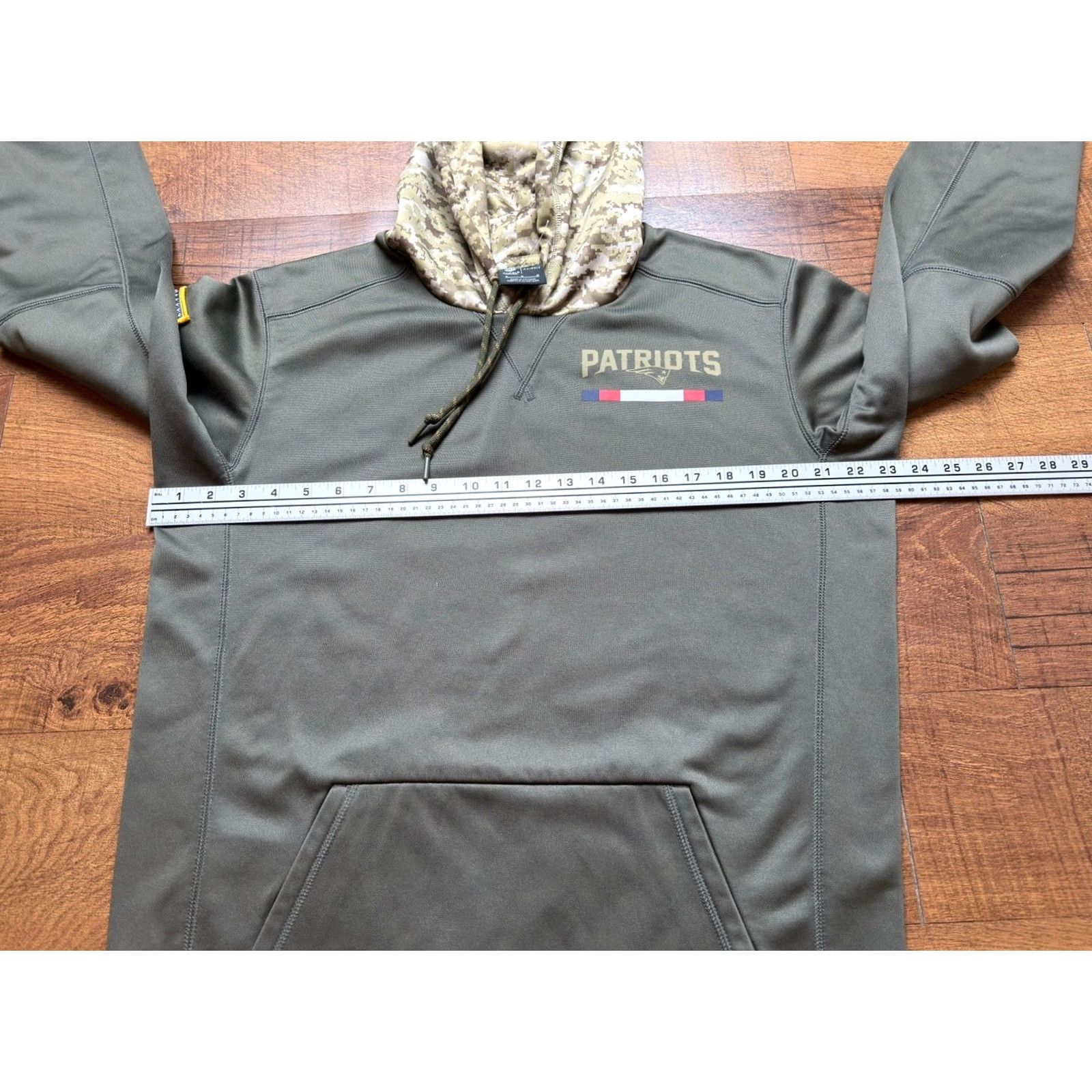 Nike Nike NFL New England Patriots Salute To Service Hoodie Mens Medium Green Camo Size US M / EU 48-50 / 2 - 7 Thumbnail
