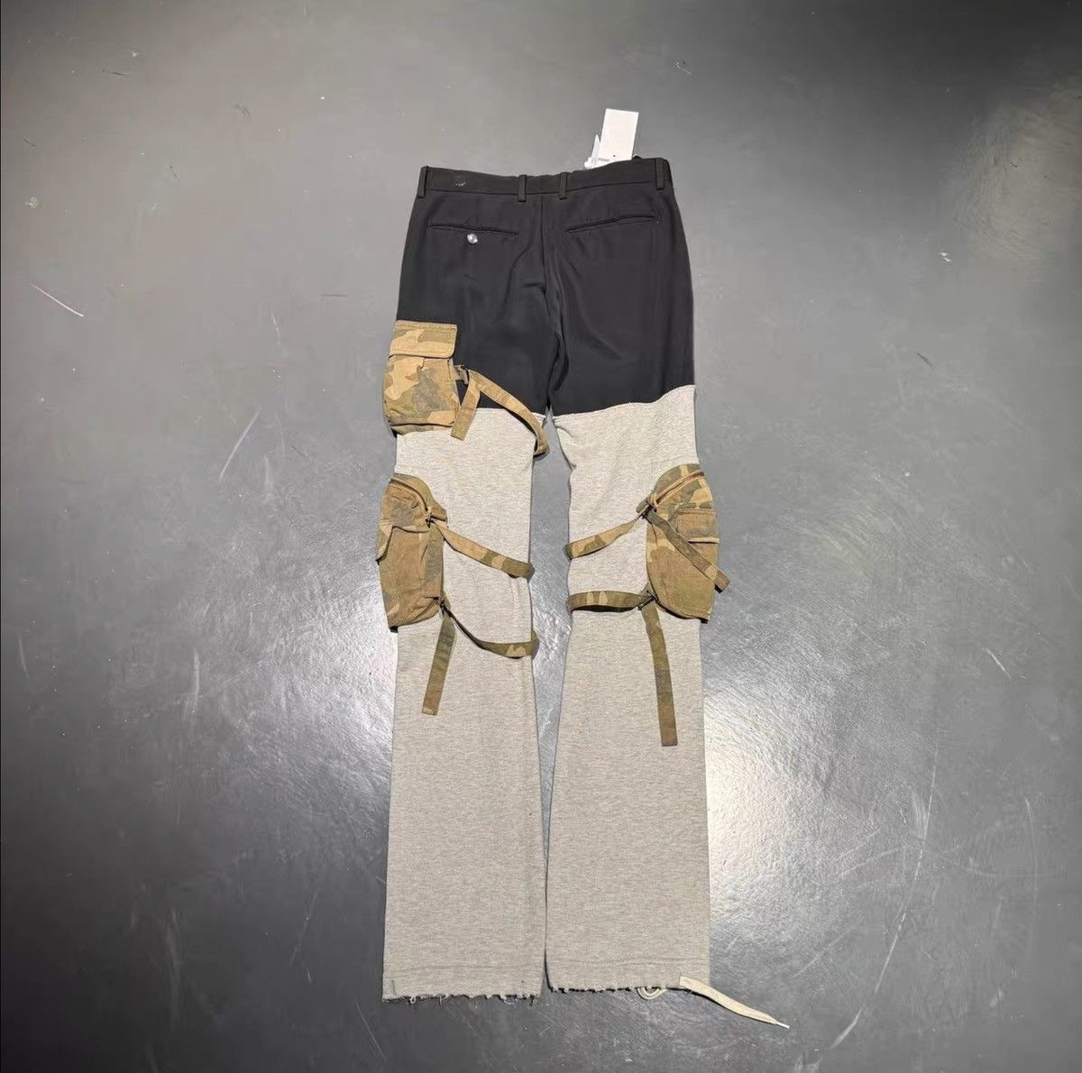 Number (N)ine Number (N)ine 05aw cargo pants Size US 30 / EU 46 - 2 Thumbnail