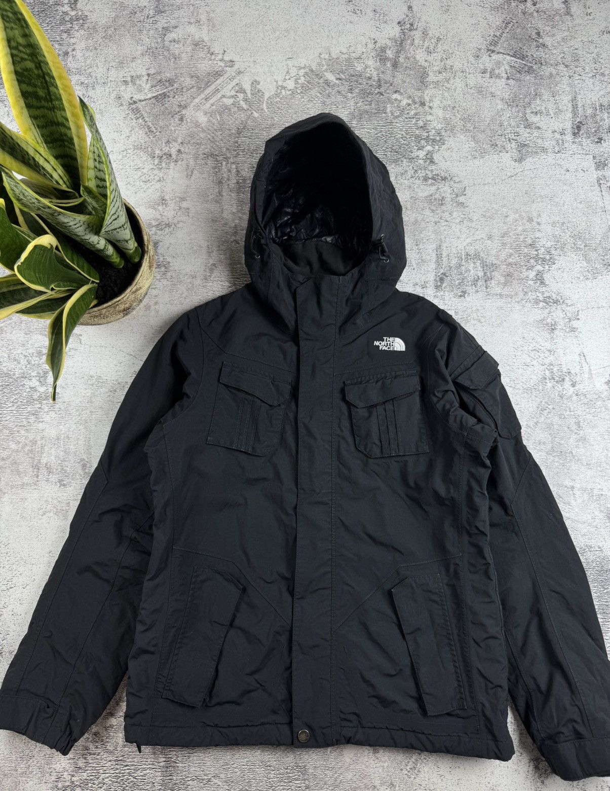 The North Face The North Face Pocket Hiking DryVent Women’s Small Black Zip Jacket Windbreaker Size S / US 4 / IT 40 - 4 Thumbnail