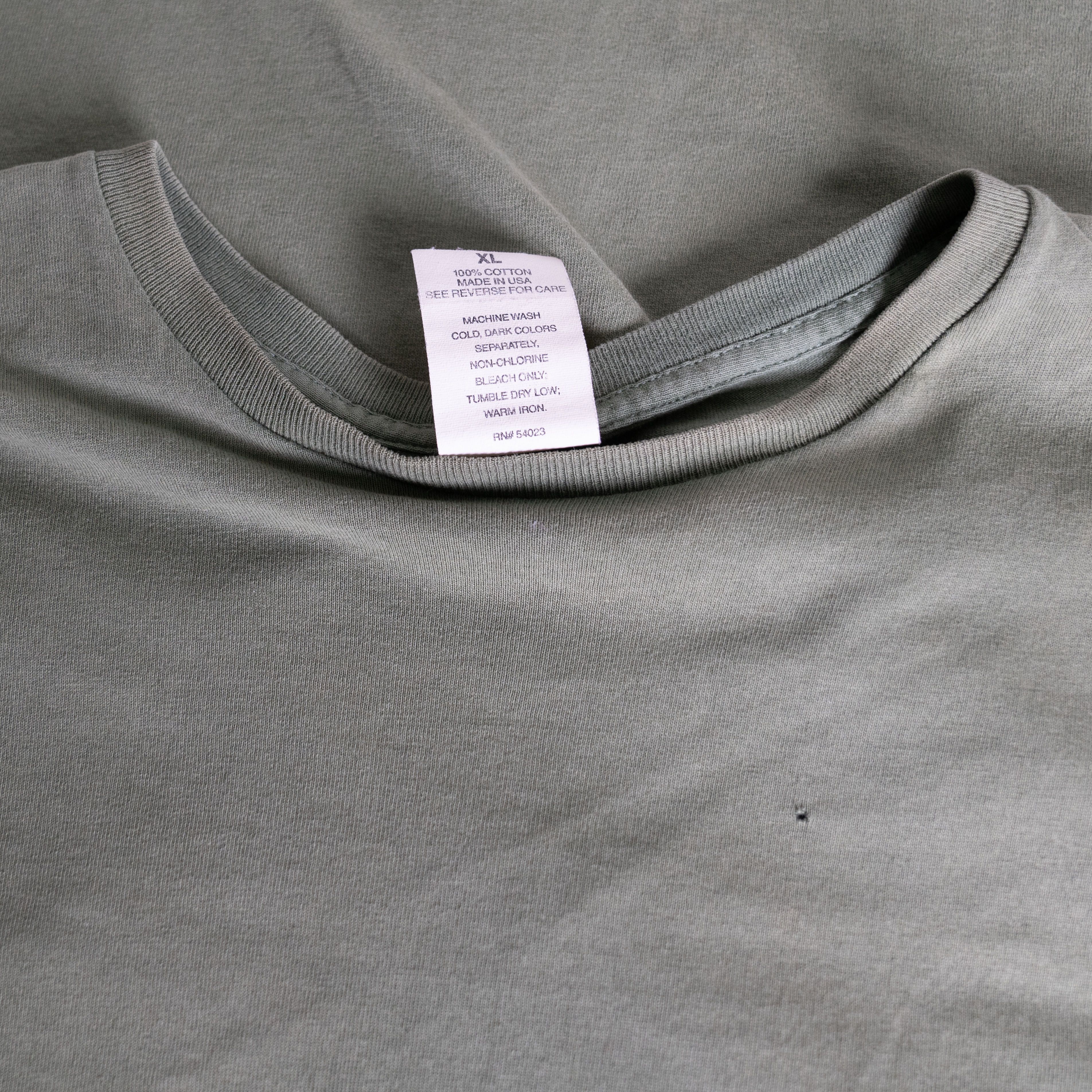 Vintage Vintage 1990's Green Faded Pocket Tee Shirt Size US XL / EU 56 / 4 - 3 Thumbnail