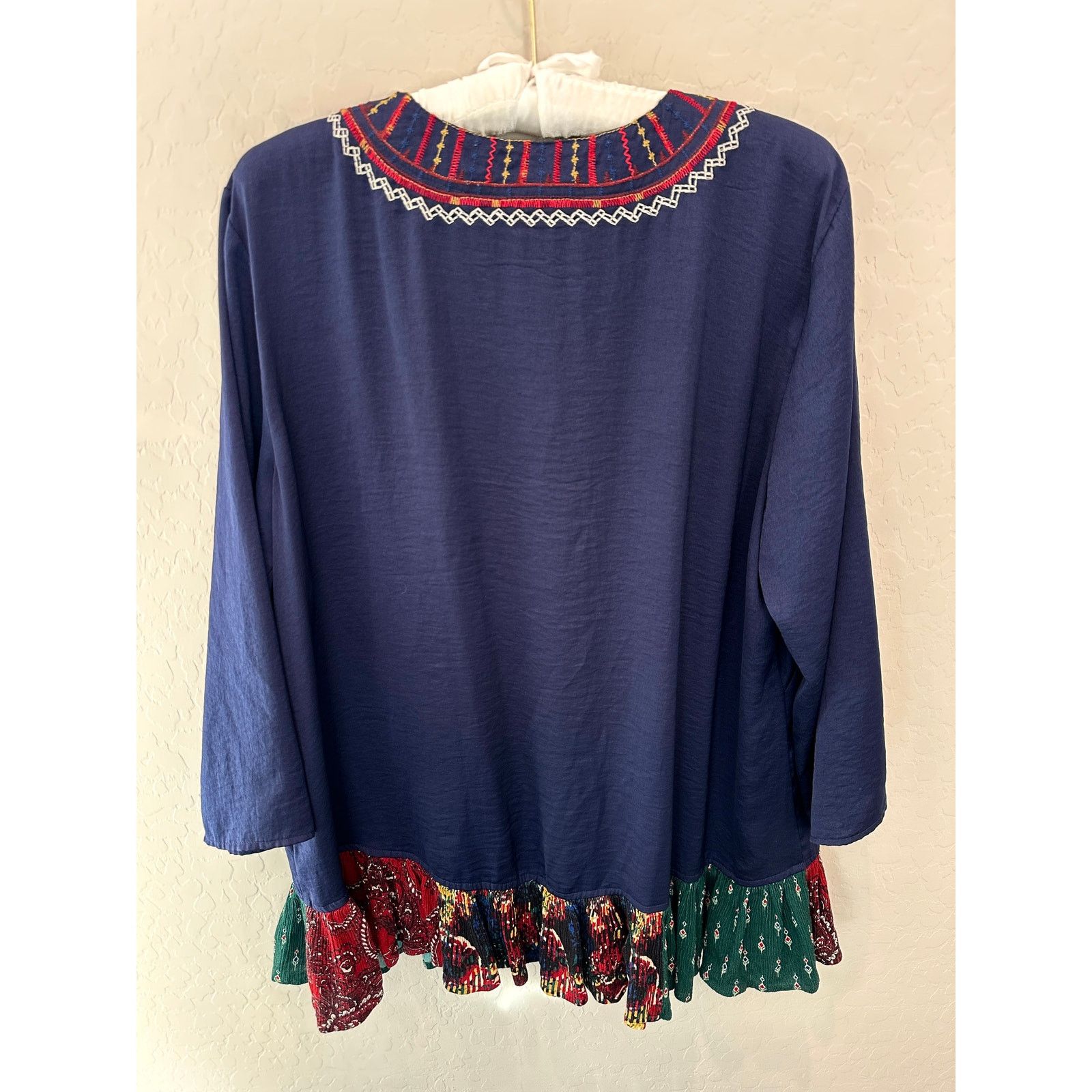 Coldwater Creek COLDWATER CREEK Navy Embroidered Floral Boho Western Blouse Size M / US 6-8 / IT 42-44 - 5 Thumbnail