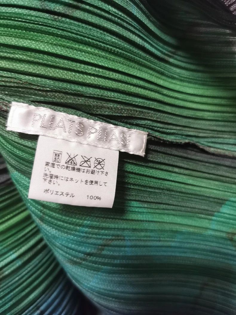 Issey Miyake Issey Miyake size:3 Red and green Meilun Minghong long-sle Size XS / US 0-2 / IT 36-38 - 3 Thumbnail