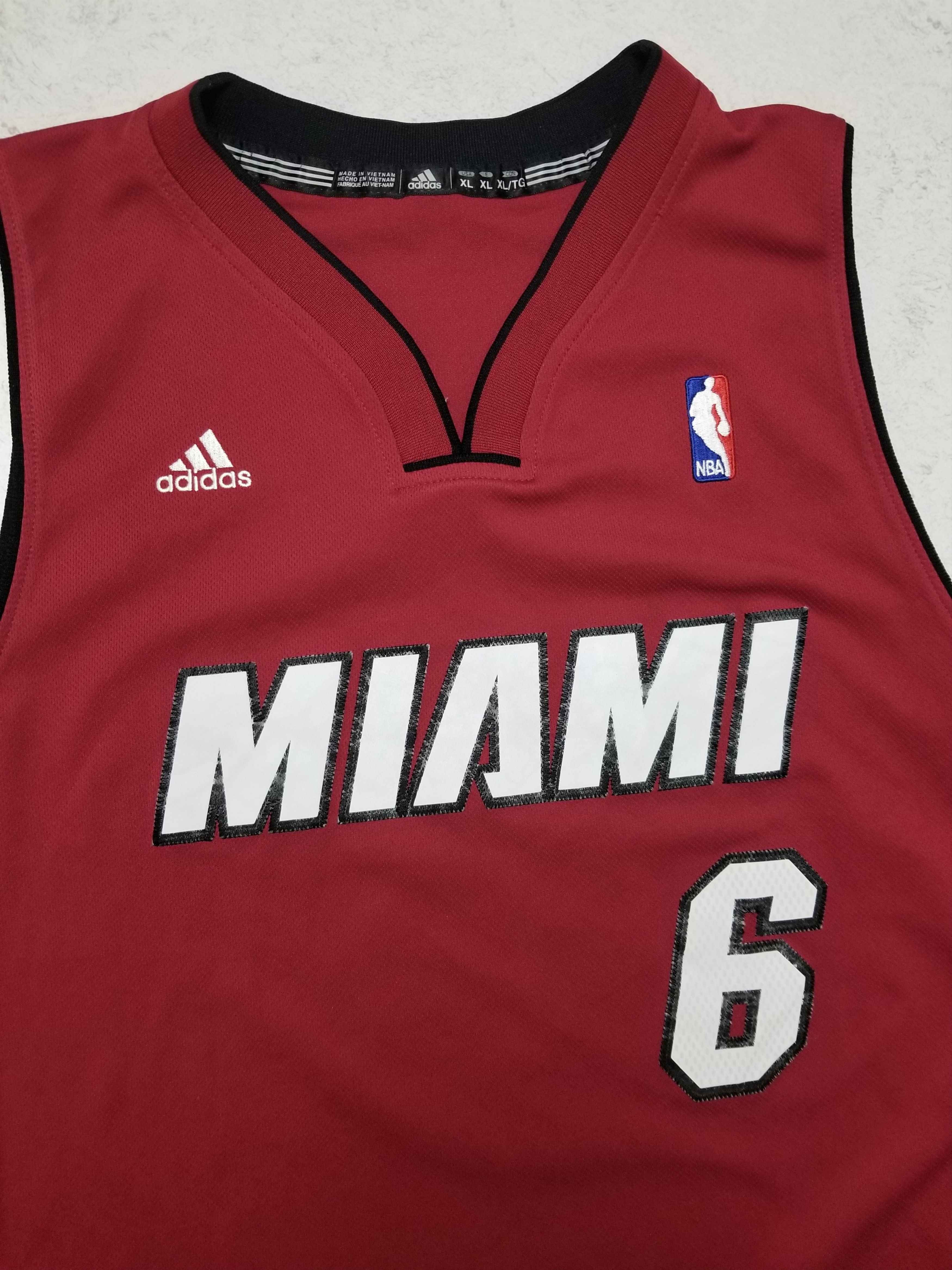 Adidas LeBron James #6 Miami Heat Adidas Jersey Swingman Size US XL / EU 56 / 4 - 15 Thumbnail