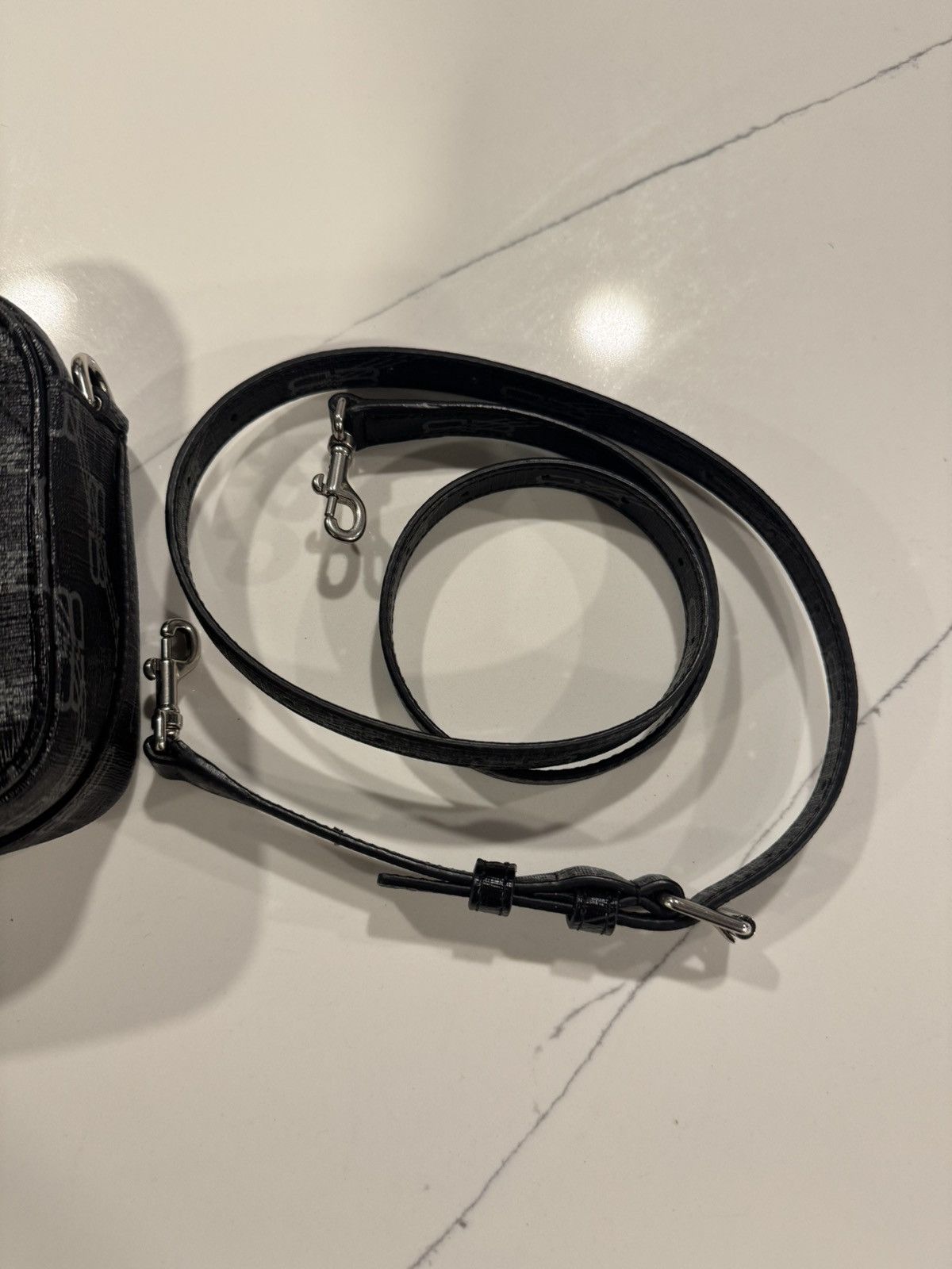 Balenciaga Balenciaga Monogram Camera Bag Medium Size ONE SIZE - 6 Thumbnail