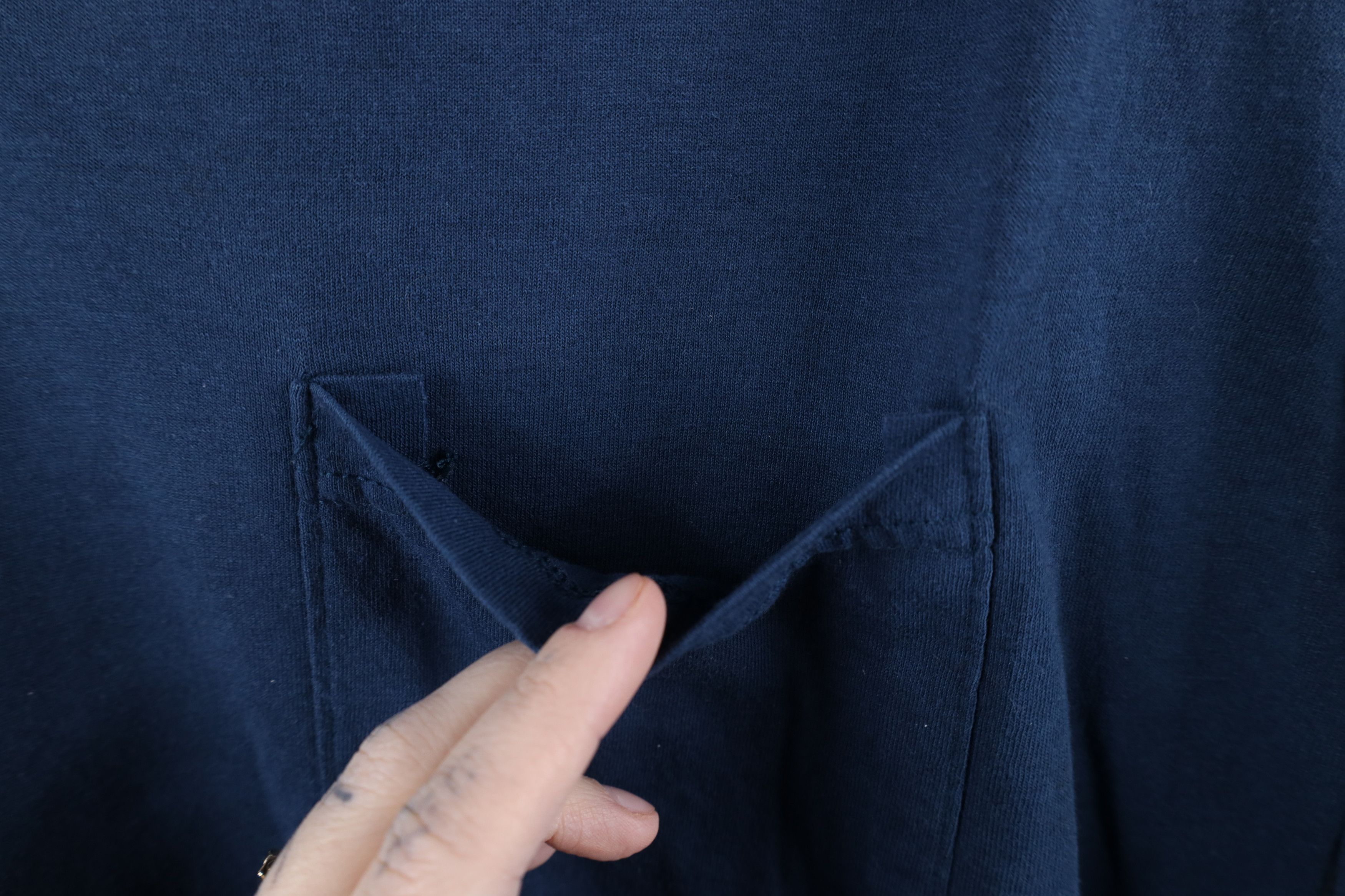 Vintage Vintage 90s Streetwear Thin Short Sleeve Pocket T-Shirt Blue Size US XL / EU 56 / 4 - 4 Thumbnail