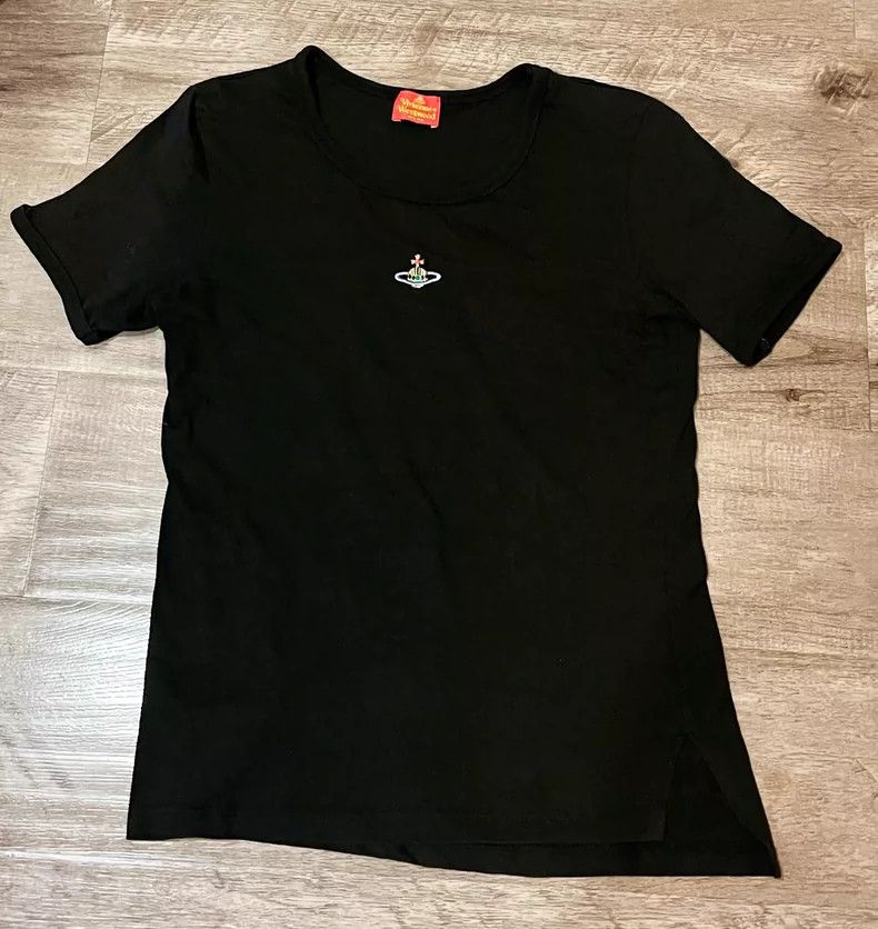 Vivienne Westwood vivienne westwood Short sleeve embroidered Saturn red labe Size S / US 4 / IT 40 - 1 Thumbnail