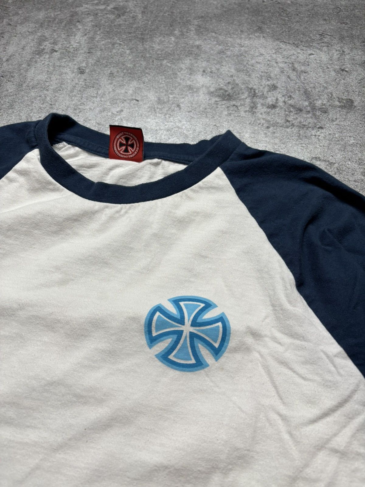 Independent Truck Co. × Vintage Vintage Independent y2k big logo 3/4 sleeve tee 90’s Size US M / EU 48-50 / 2 - 3 Thumbnail