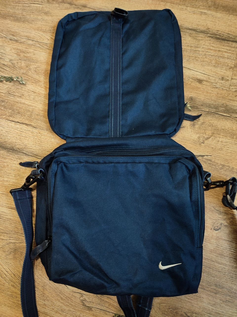 Nike Vintage Nike Y2K Messenger Bag - Navy Shoulder Crossbody Bag Size ONE SIZE - 8 Thumbnail