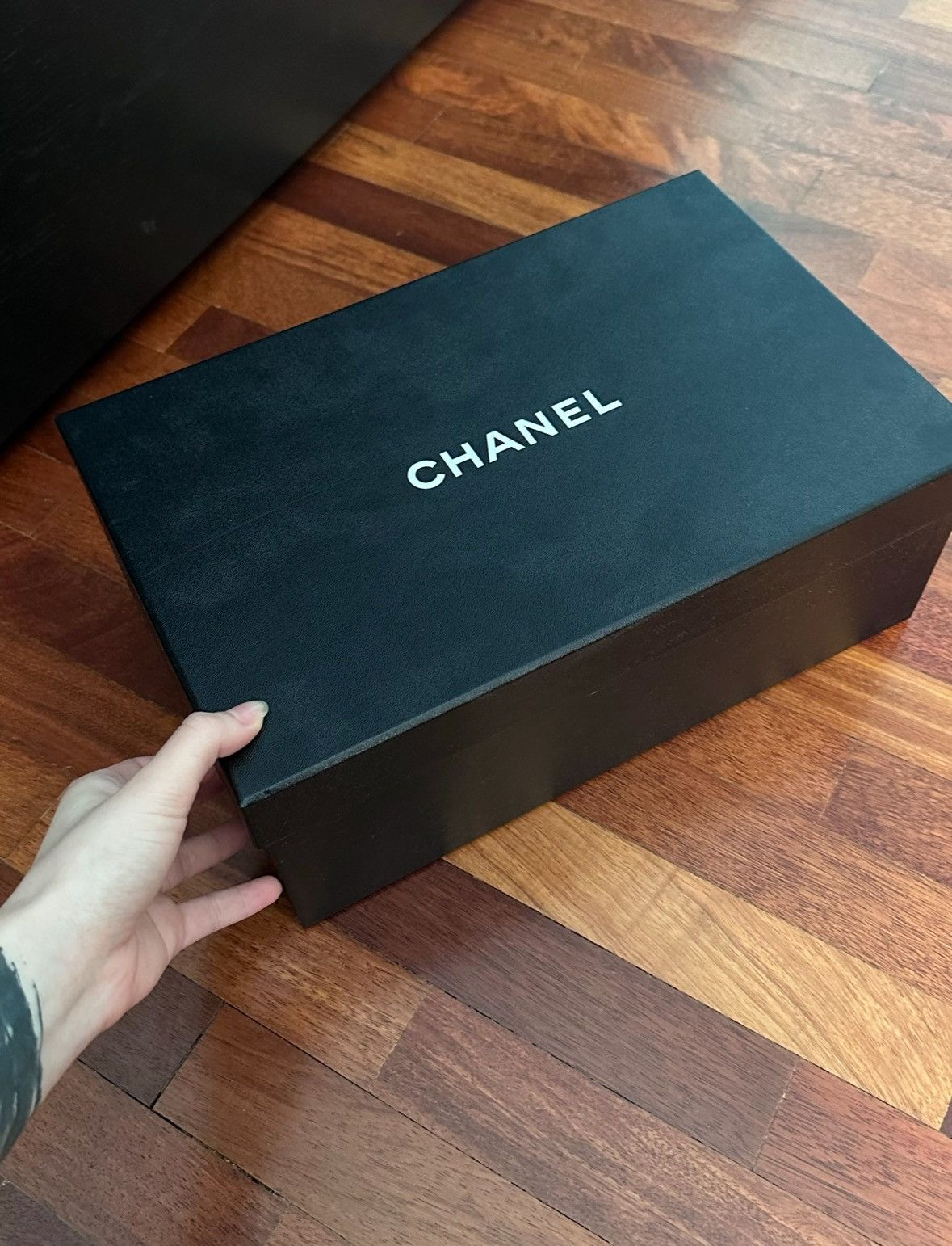 Chanel CHANEL CC LOGO TRAINER Size US 5 / IT 35 - 6 Thumbnail