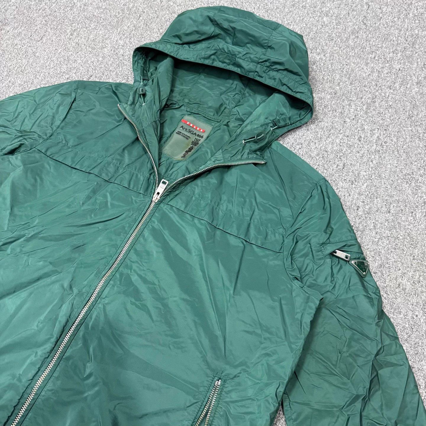 Prada Prada Green Triangle Logo Nylon Jacket 54 95 New Size US L / EU 52-54 / 3 - 3 Thumbnail