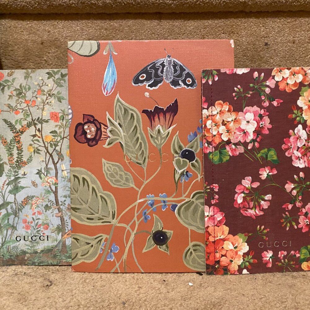 Gucci Lot of 3 Gucci Floral Illustration Books Size ONE SIZE - 1 Thumbnail