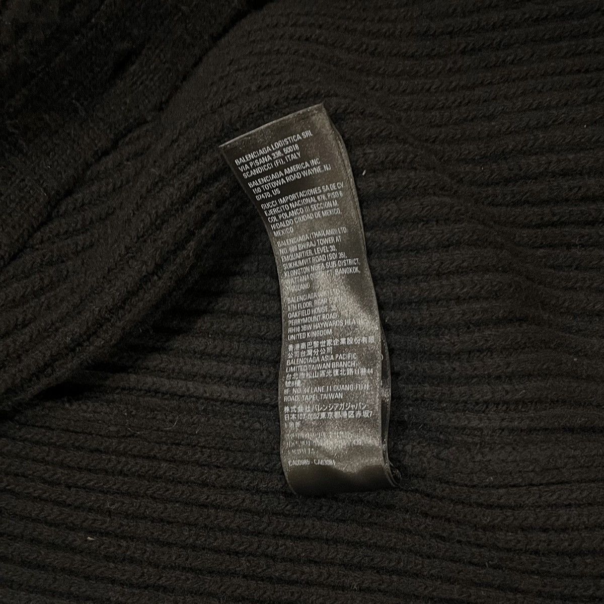Balenciaga $2050 Balenciaga College Logo Heavy Wool Piled Knit Cardigan Size US L / EU 52-54 / 3 - 11 Thumbnail