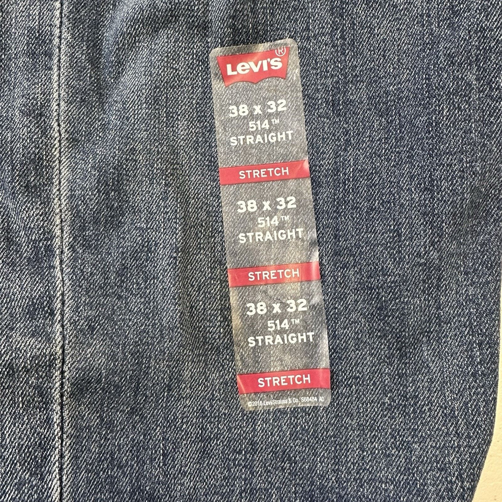 Levi's Levis 514 Straight Leg Men's 38x32 Medium Wash Blue jeans Size US 38 / EU 54 - 14 Thumbnail