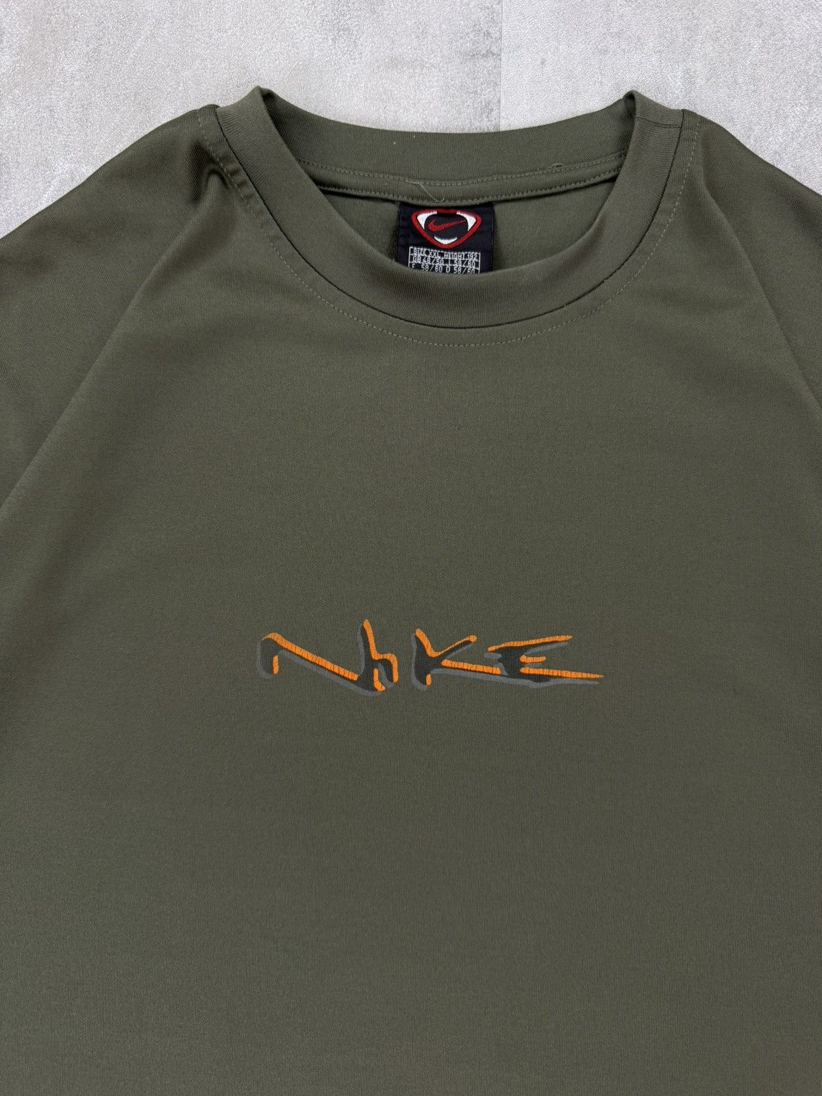 Vintage NIKE Vintage T-shirt Skateboarding style Mens 2XL Size US XXL / EU 58 / 5 - 2 Thumbnail