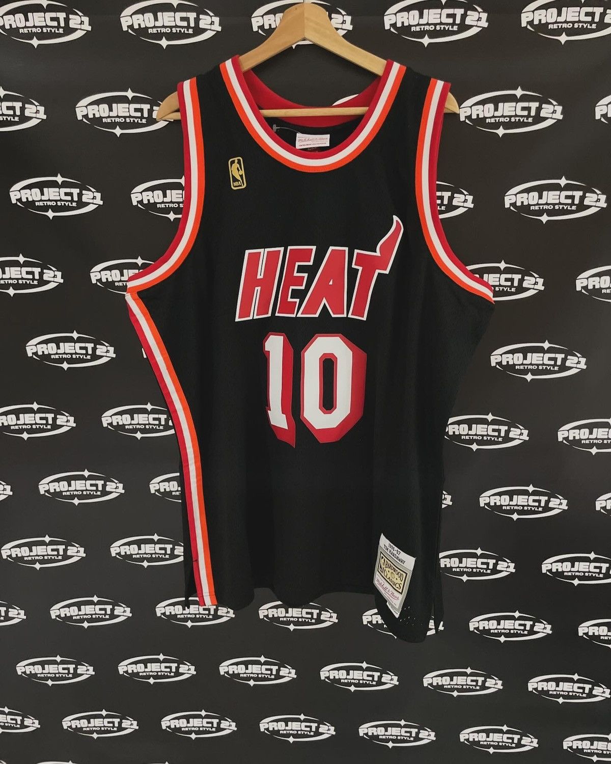 image of Mitchell Ness Tim Hardaway 10 Miami Heat 1996-97 Black Hc Jersey, Men's (Size 2XL)