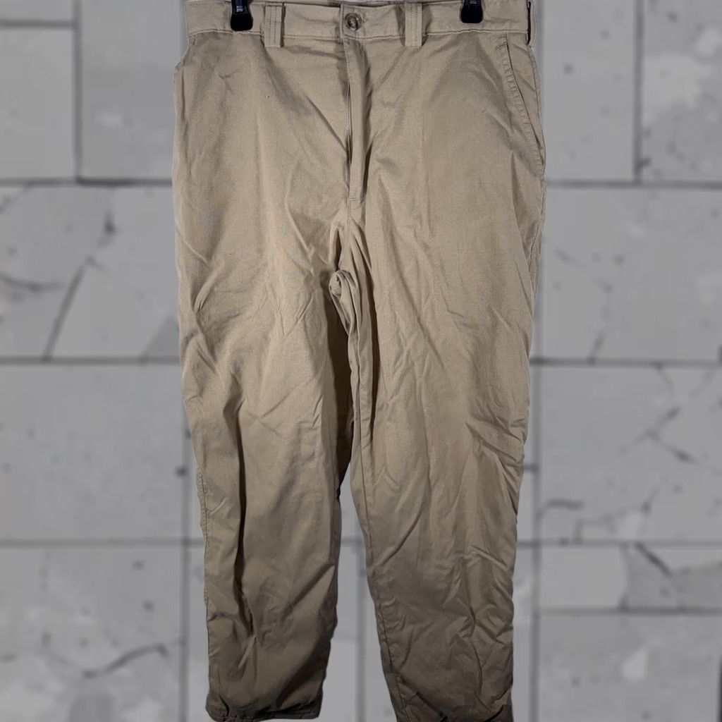 Vintage Item Specifications: Brand: Levi'S Size US 34 / EU 50 - 1 Thumbnail