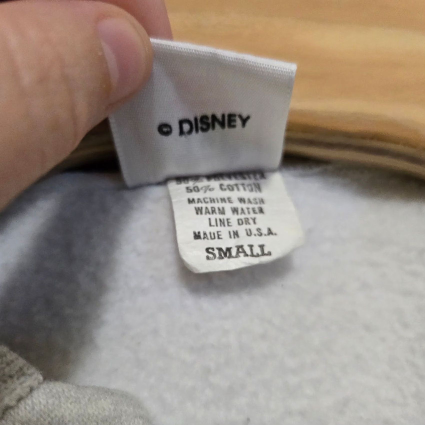 Disney VINTAGE Disney Collared Sweatshirt Men Small Gray Crest Logo USA Made Mens S Size US S / EU 44-46 / 1 - 4 Thumbnail
