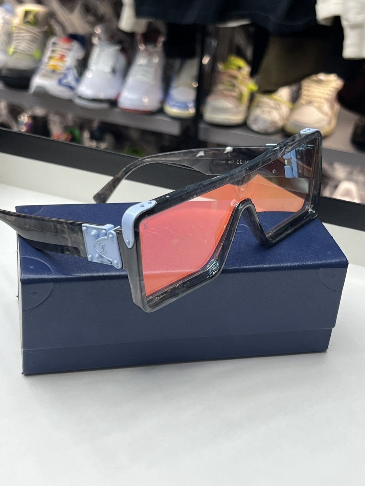 Louis Vuitton Louis Vuitton Dayton Glasses Size ONE SIZE - 1 Thumbnail