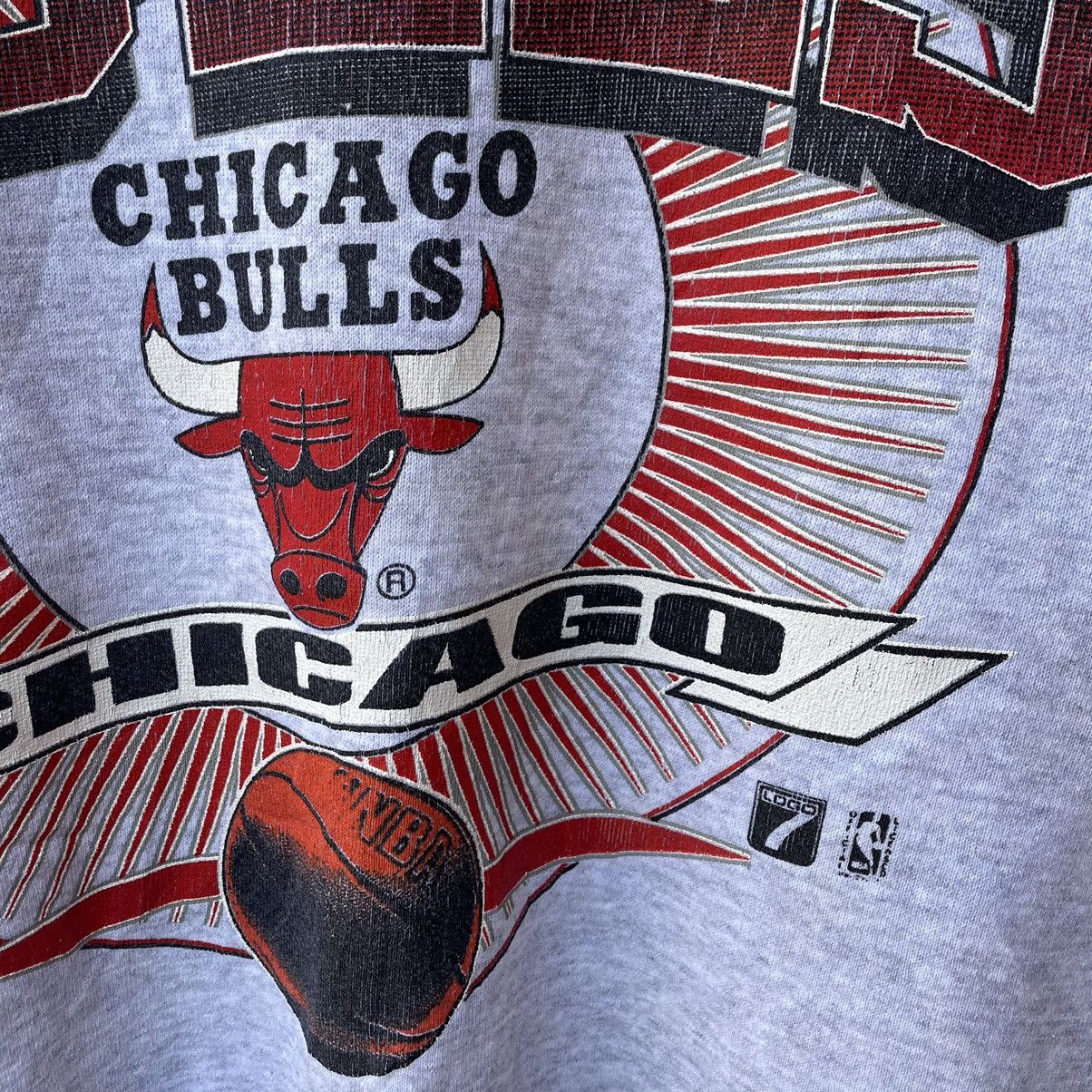 NBA × Vintage 🔥Vintage 90s Chicago Bulls NBA Product Big Logo Sweatshirts Size US M / EU 48-50 / 2 - 4 Thumbnail