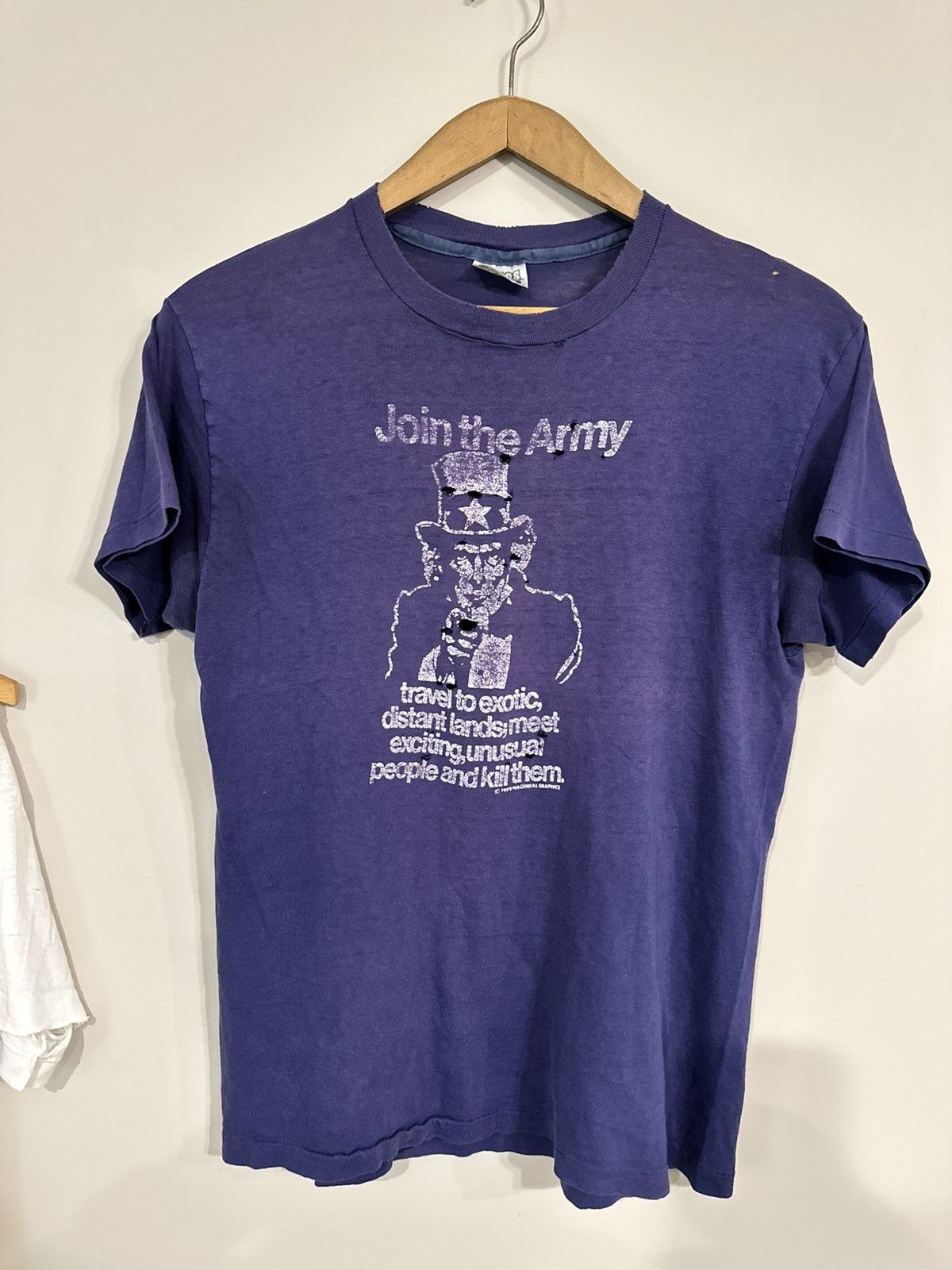 Vintage 70s Thrashed Paper Thin Uncle Sam Satirical Propaganda Tee Size US L / EU 52-54 / 3 - 4 Thumbnail