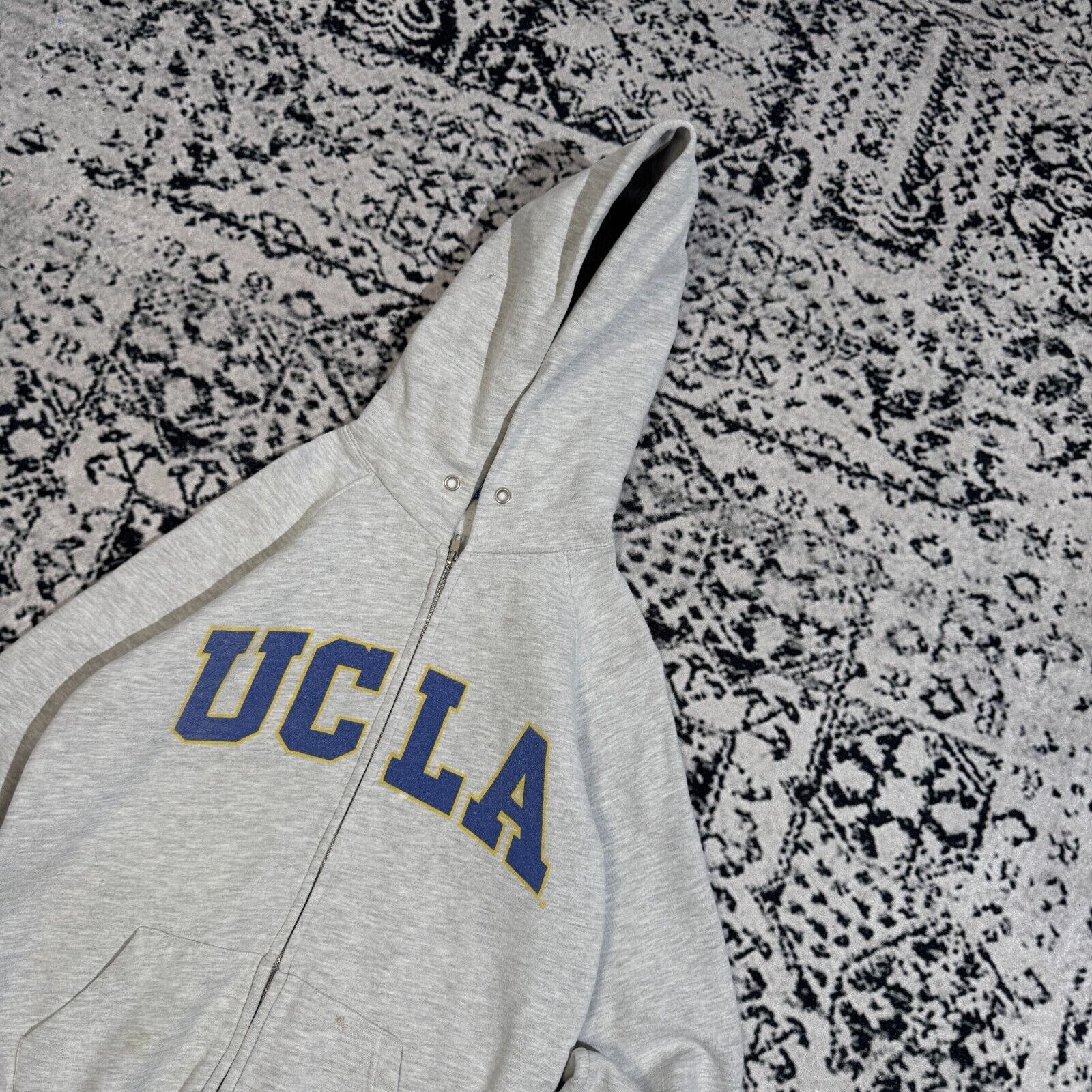 Vintage Vintage Unisex Grey Cotton Hoodie Size S UCLA Regular Fit Size US S / EU 44-46 / 1 - 5 Thumbnail