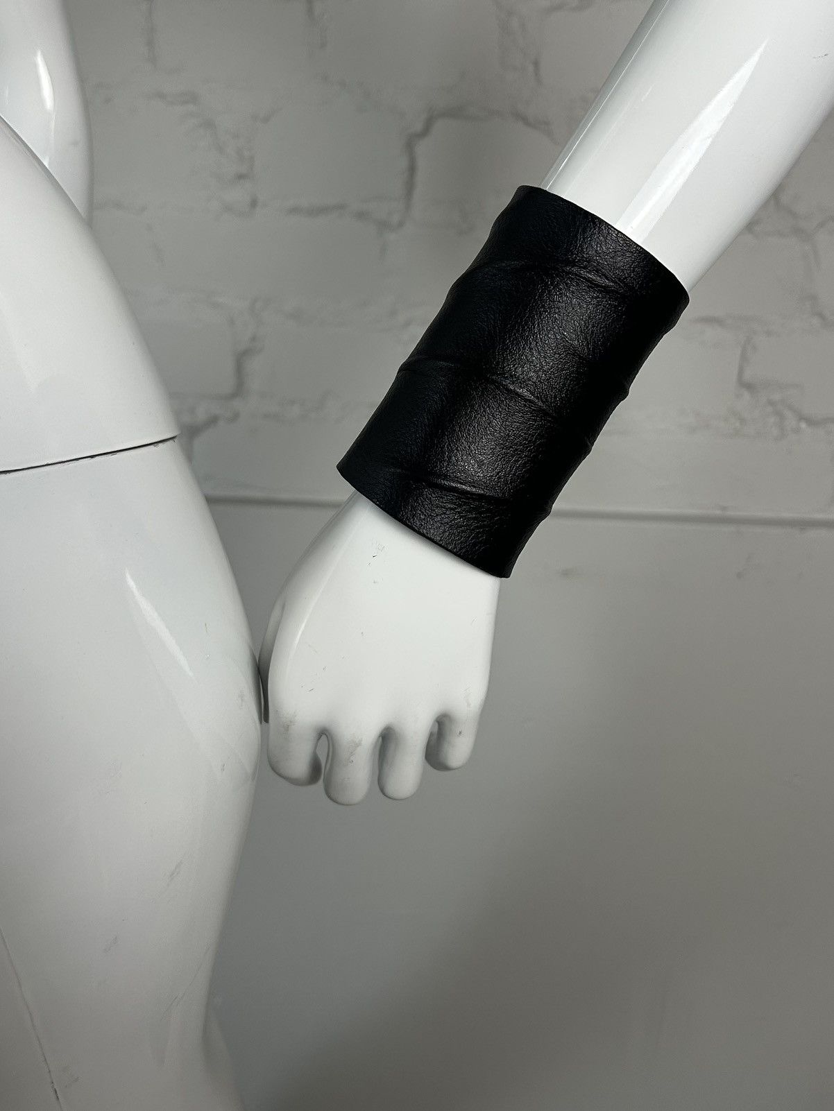 Other Black leather handmade bracelet Size ONE SIZE - 1 Thumbnail