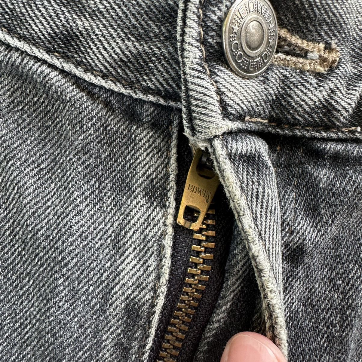 Japanese Brand Vintage Edwin Black Faded Distressed Denim Jean Pant W31 Size US 31 - 5 Thumbnail