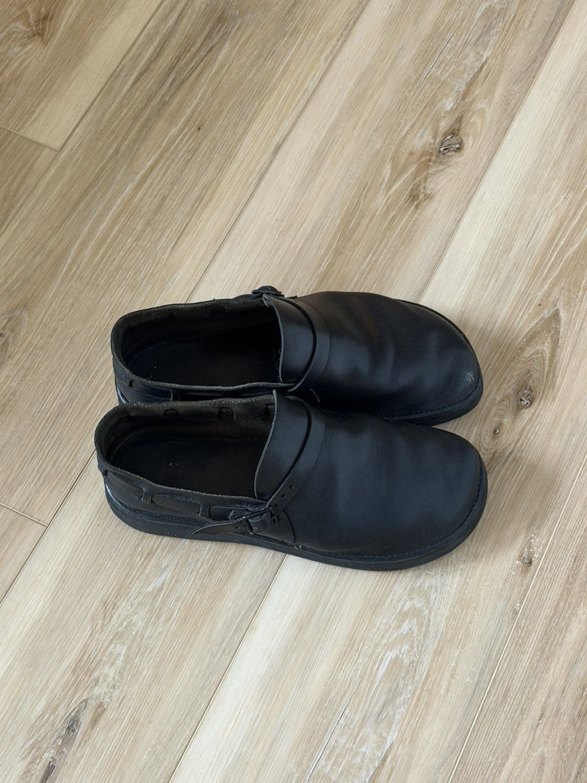 MAN-TLE Aurora Low Black Size US 10 / EU 43 - 1 Thumbnail
