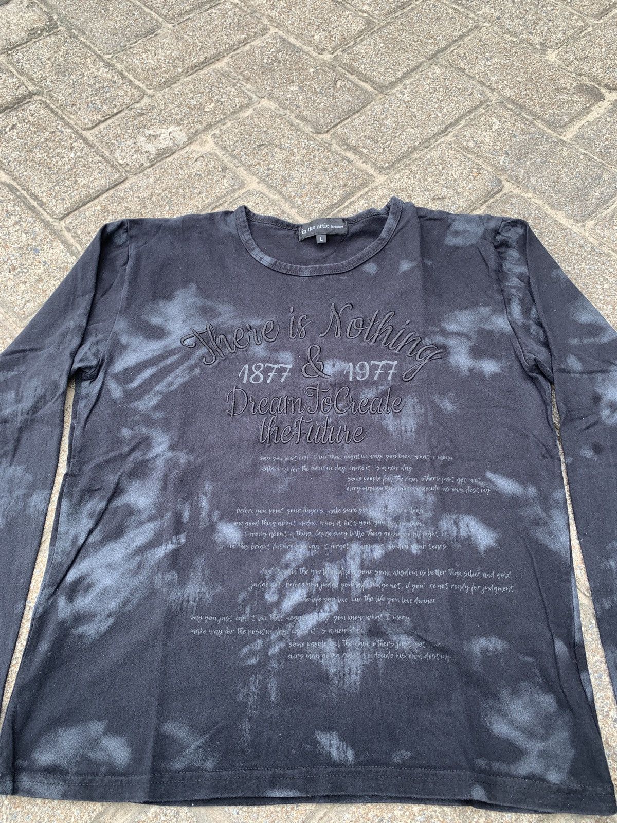 In The Attic In the attic poem long sleeve Size US L / EU 52-54 / 3 - 3 Thumbnail