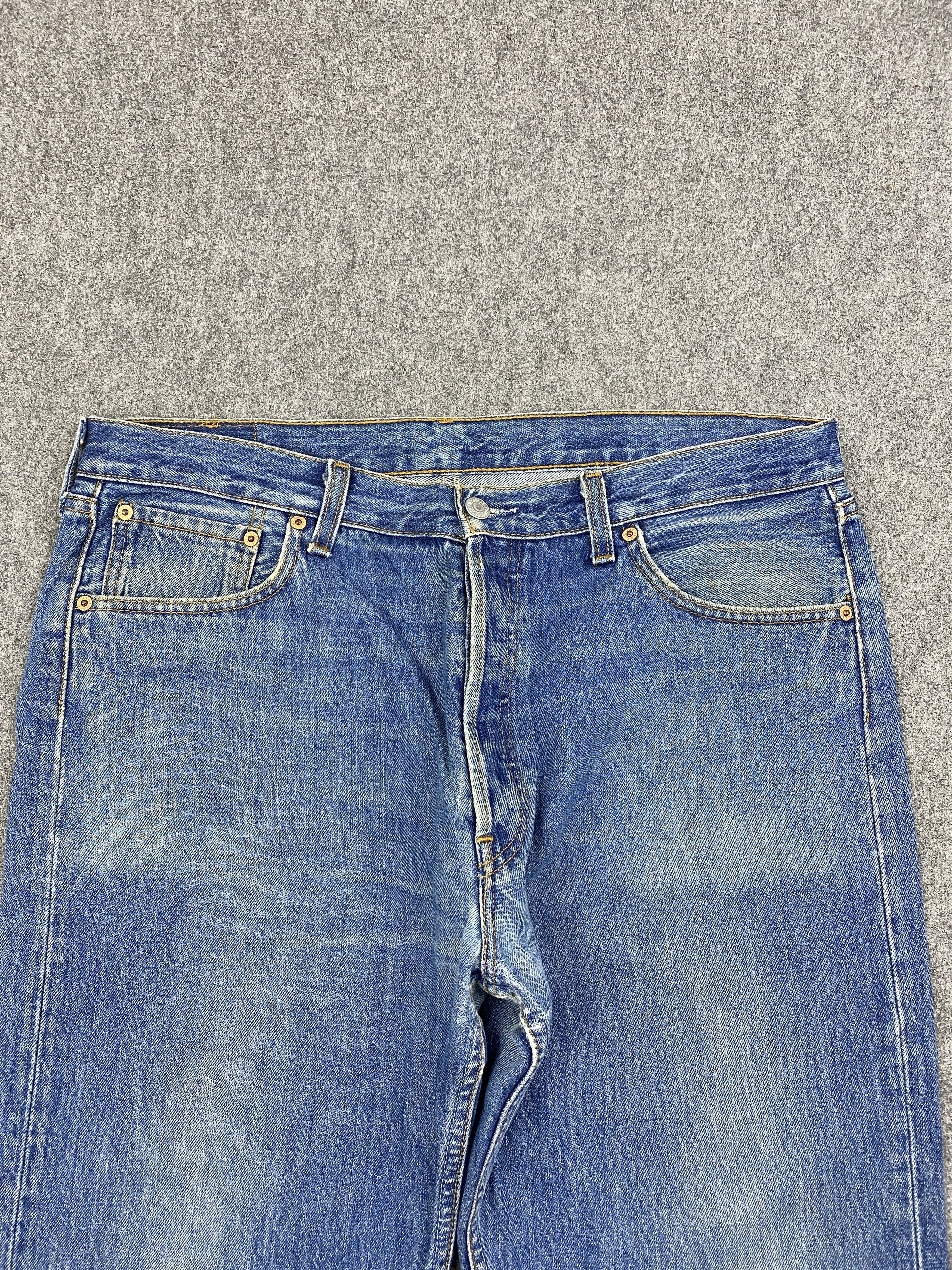 Levi's Distressed Blue Denim Vintage Levis 501 Jeans DP2804 Size US 38 / EU 54 - 2 Thumbnail
