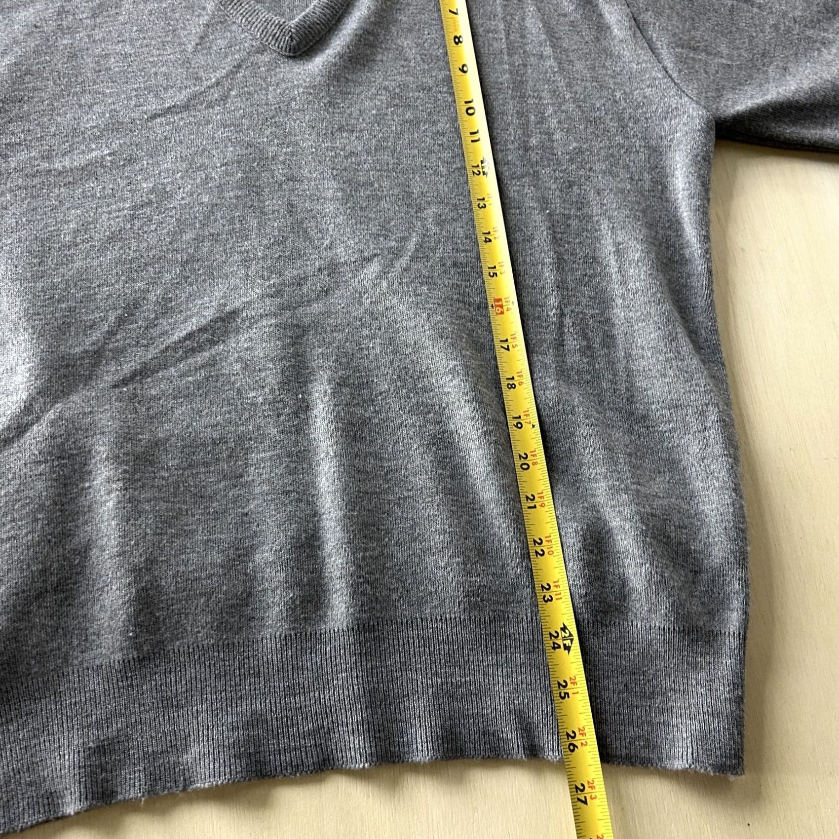 Jantzen VINTAGE Jantzen Sweater Mens XL Gray V Neck Tight Knit Pullover Made In USA Size US XL / EU 56 / 4 - 5 Thumbnail