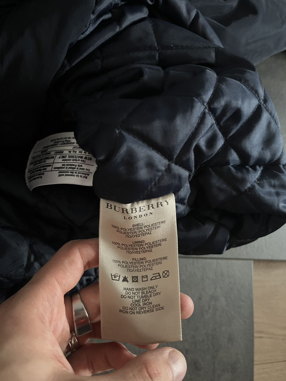 Burberry Burberry London Navy Bomber Jacket Nova Check Quilted Lining Size US M / EU 48-50 / 2 - 10 Thumbnail